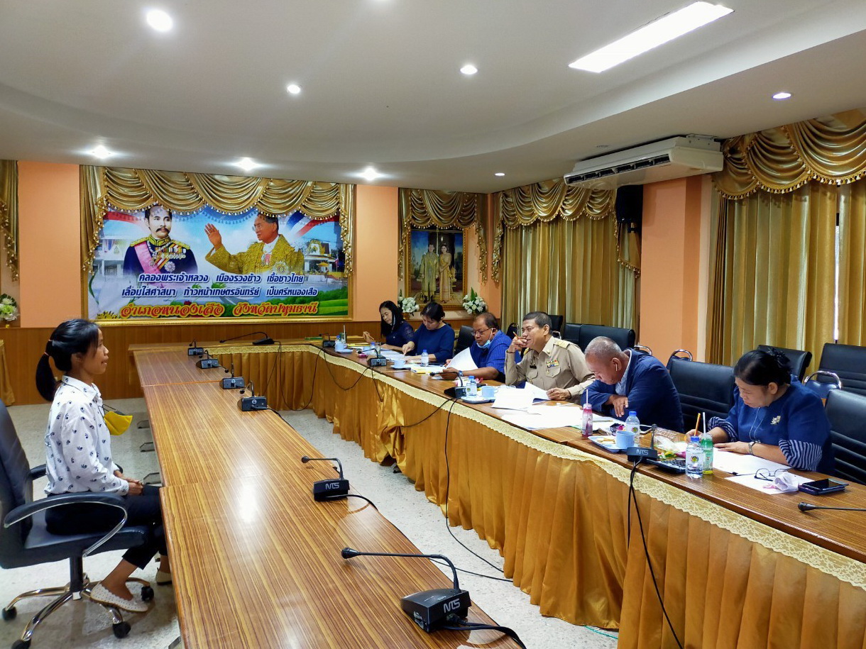 @ปทุมธานี ถิ่นบัวหลวง “พช.ปทุมธานี ดำเนินการสอบสัมภาษณ์คัดเลือกบุคคลเพื่อจัดจ้างเป็นลูกจ้างเหมาบริการฯ”