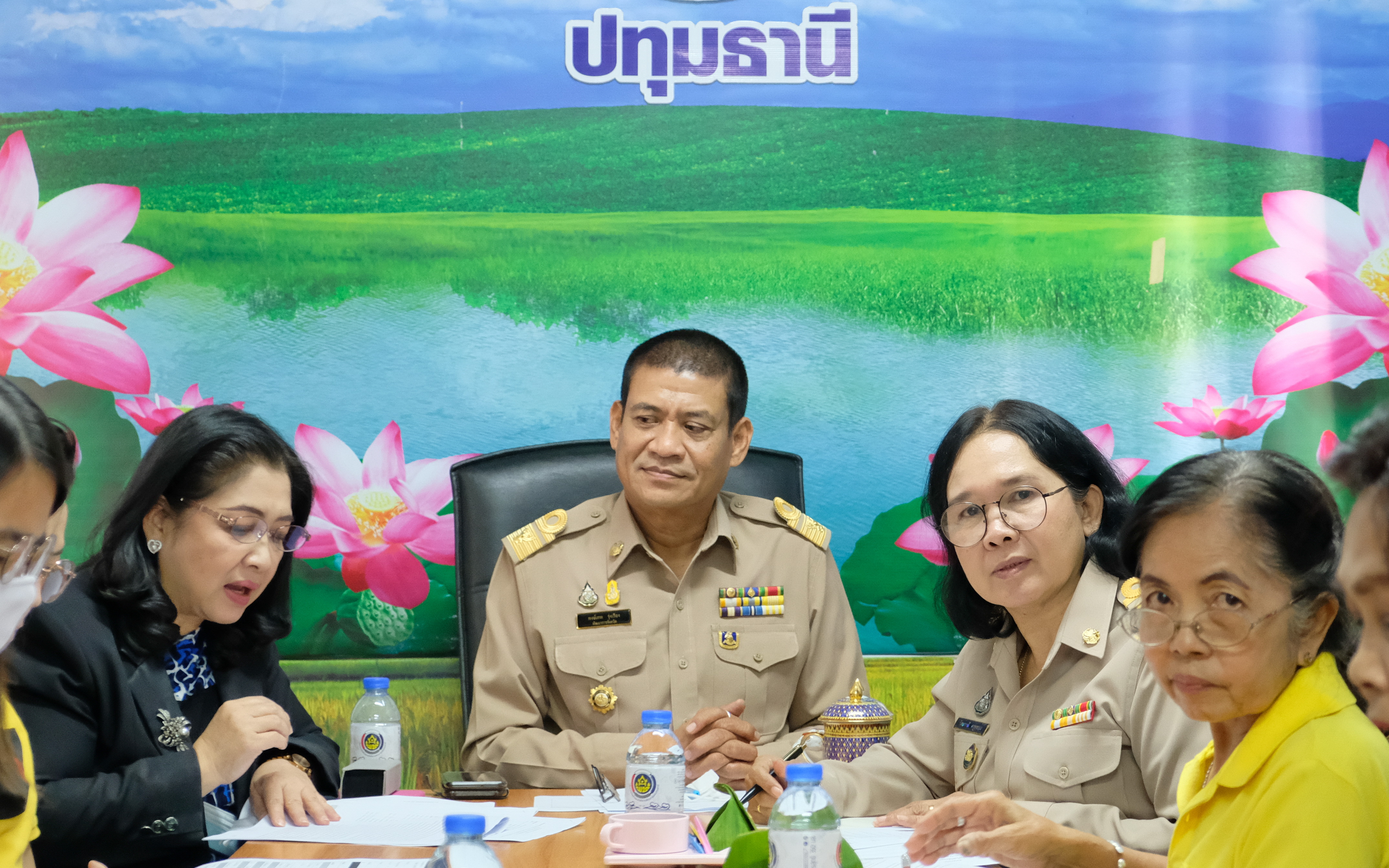 @ปทุมธานี ถิ่นบัวหลวง “พช.ปทุมธานี ประชุมโครงการการพัฒนาผลิตภัณฑ์ชุมชนการตลาดดิจิทัลยุคไทยแลนด์ ๔.๐”