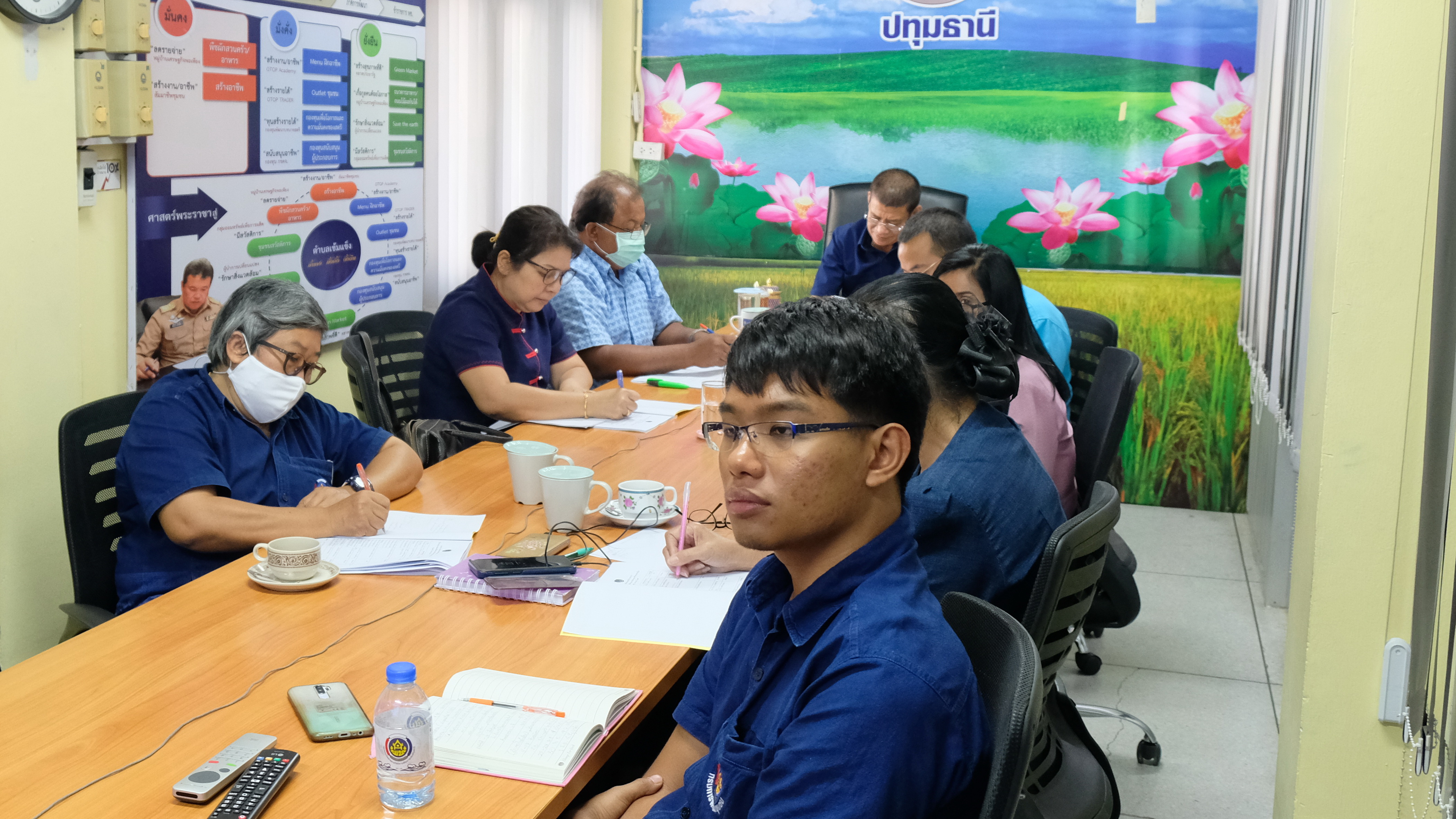 @ปทุมธานี ถิ่นบัวหลวง “พช.ปทุมธานี ร่วมรับฟังการประชุมชี้แจงการคัดเลือกบุคคลเพื่อจัดจ้างเป็นลูกจ้างเหมาบริการ โครงการ”โคก หนอง นา โมเดล”
