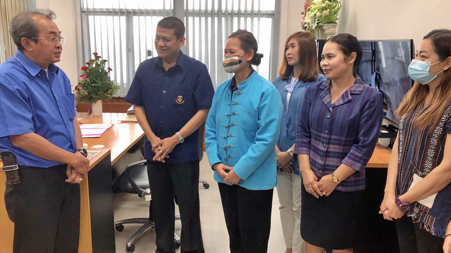 @ปทุมธานี ถิ่นบัวหลวง “พช.ปทุมธานี ร่วมต้อนรับและมอบช่อดอกไม้แสดงความยินดี ปลัดจังหวัดปทุมธานีคนใหม่”