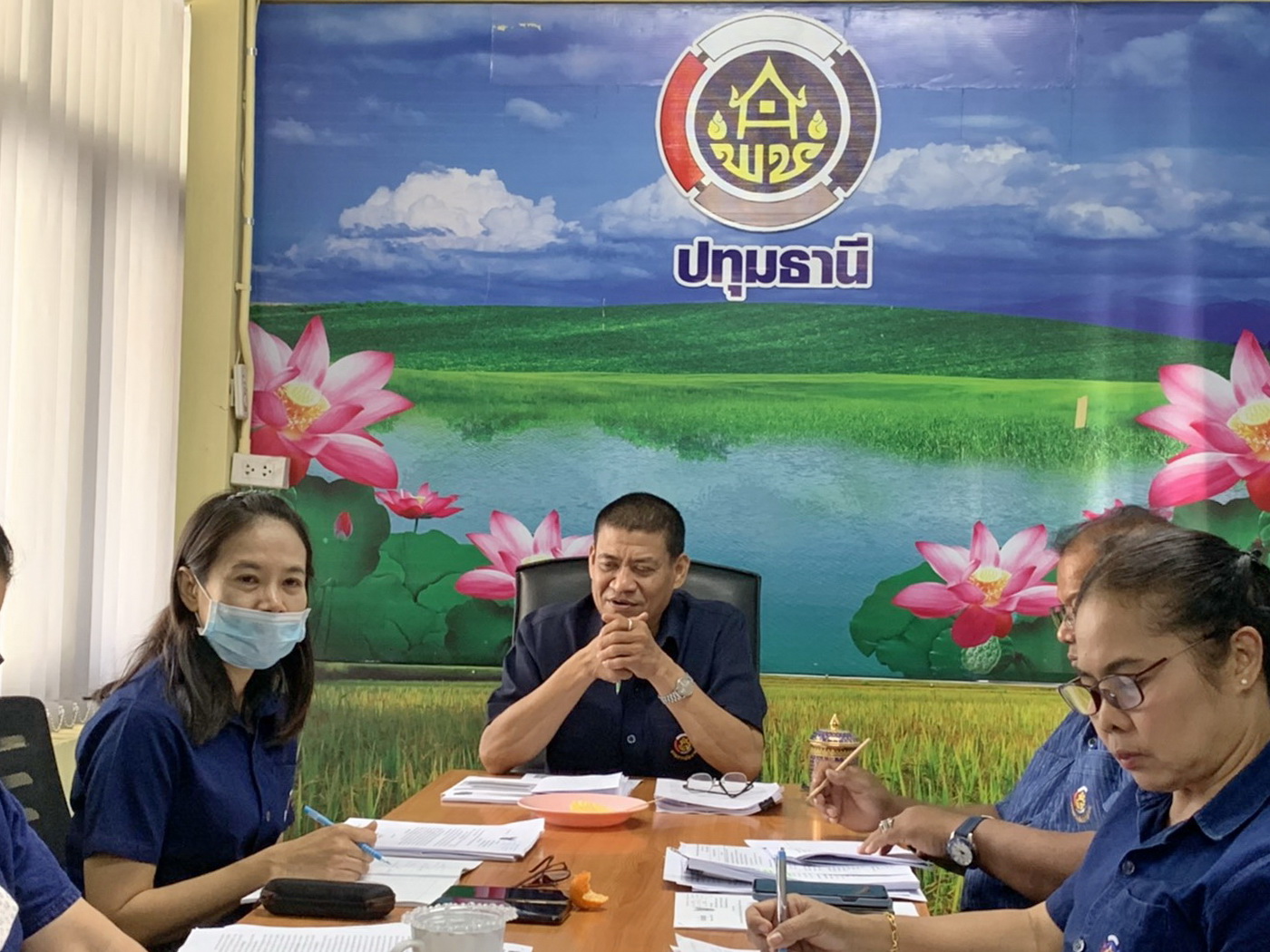 @ปทุมธานี ถิ่นบัวหลวง “พช.ปทุมธานี ประชุมเจ้าหน้าที่พัฒนาชุมชน ประจำเดือนธันวาคม ๒๕๖๓”