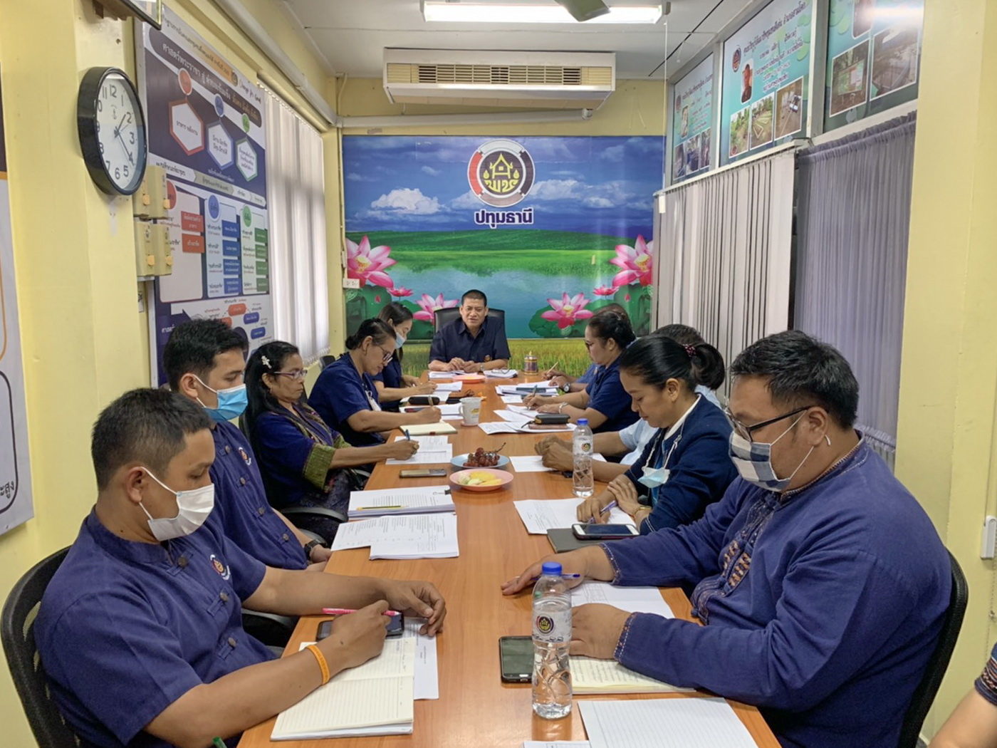 @ปทุมธานี ถิ่นบัวหลวง “พช.ปทุมธานี ประชุมเจ้าหน้าที่พัฒนาชุมชน ประจำเดือนธันวาคม ๒๕๖๓”