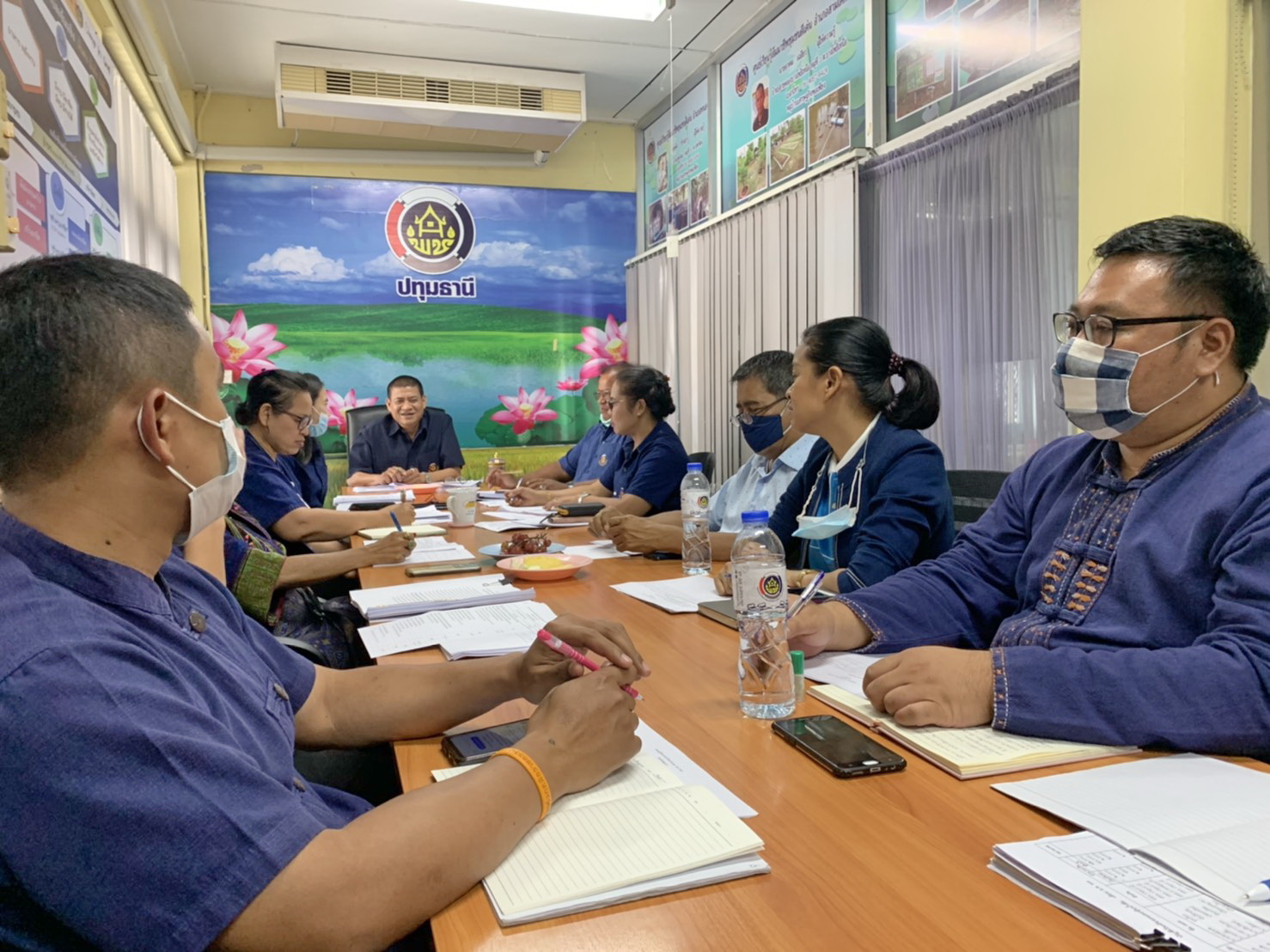 @ปทุมธานี ถิ่นบัวหลวง “พช.ปทุมธานี ประชุมเจ้าหน้าที่พัฒนาชุมชน ประจำเดือนธันวาคม ๒๕๖๓”