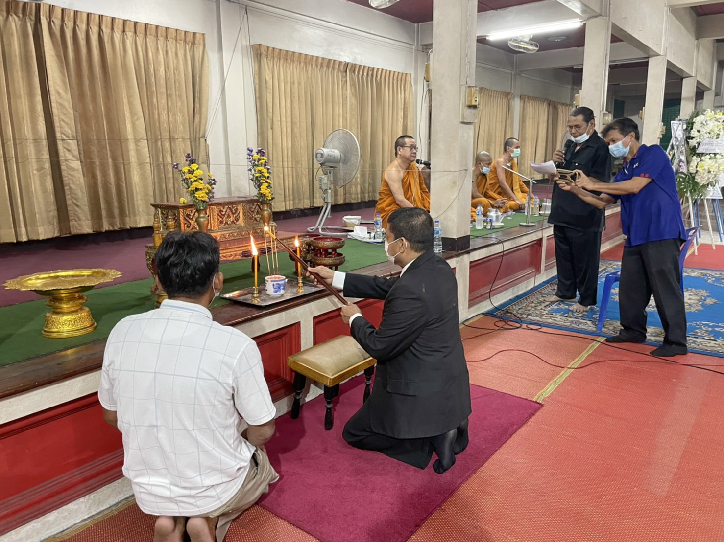 @ปทุมธานี ถิ่นบัวหลวง “นายสุรศักดิ์ อักษรกุล รองอธิบดีกรมการพัฒนาชุมชน เป็นประธานในพิธีสวดพระอภิธรรมศพ นักพัฒนาพื้นที่ต้นแบบ”