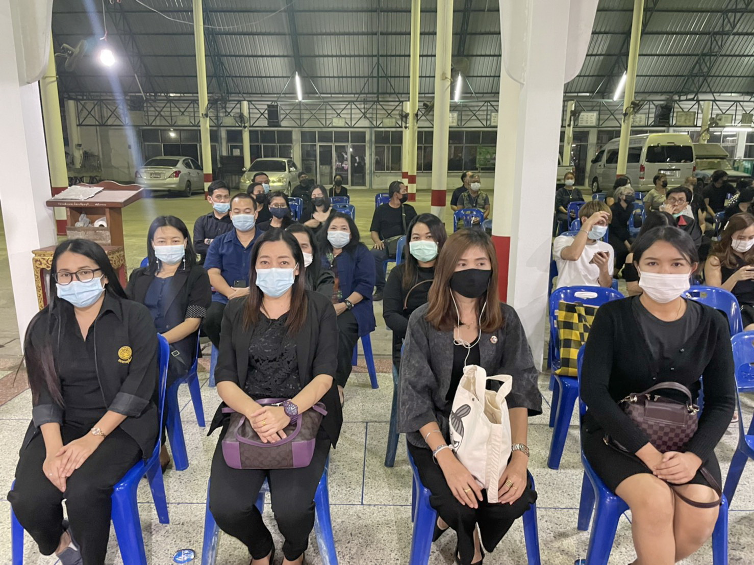 @ปทุมธานี ถิ่นบัวหลวง “นายสุรศักดิ์ อักษรกุล รองอธิบดีกรมการพัฒนาชุมชน เป็นประธานในพิธีสวดพระอภิธรรมศพ นักพัฒนาพื้นที่ต้นแบบ”