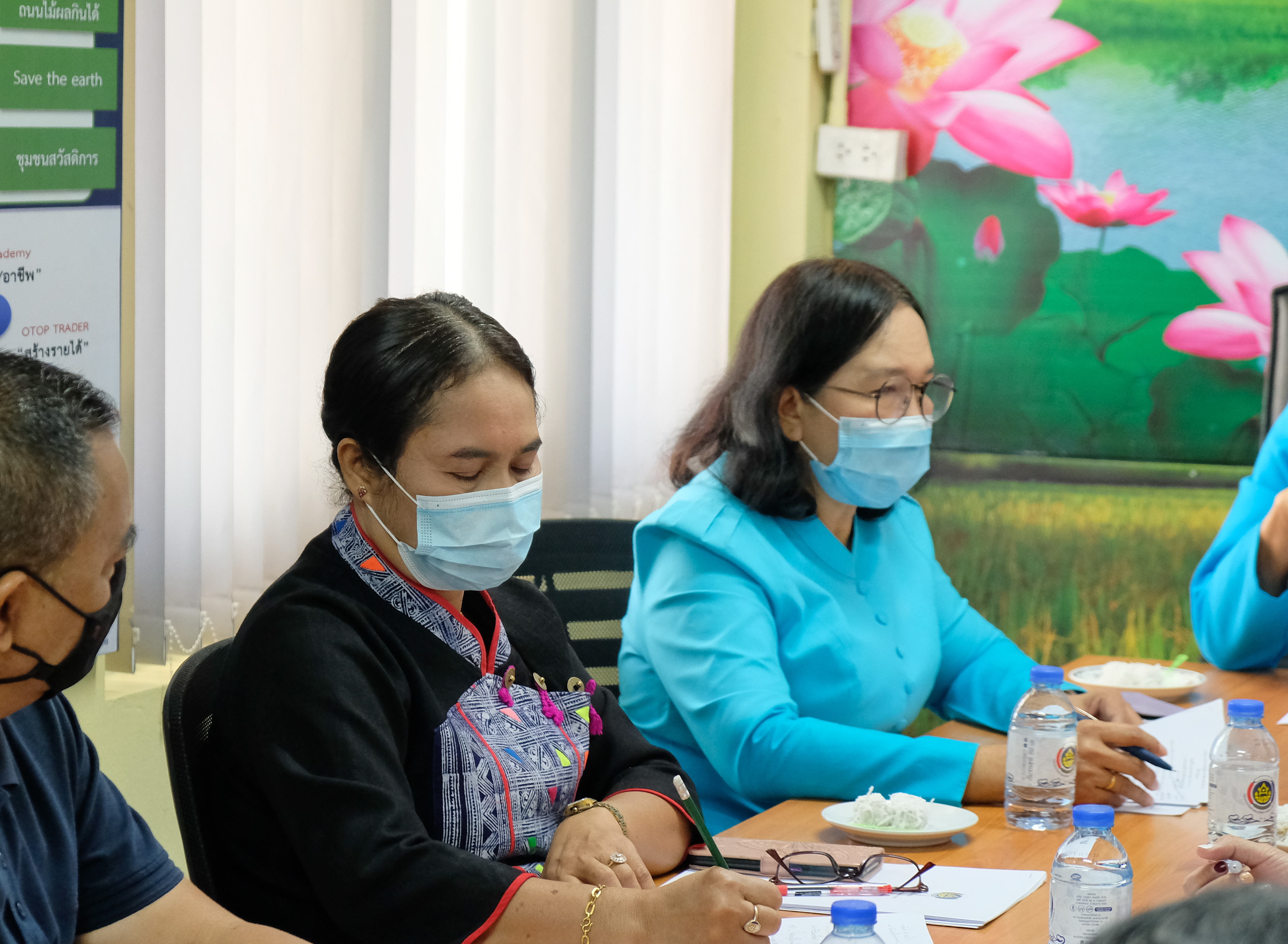 @ปทุมธานี ถิ่นบัวหลวง ประชุมแนวทางการขับเคลื่อนงานอาสาพัฒนาชุมชน ประจำปีงบประมาณ พ.ศ. ๒๕๖๔”
