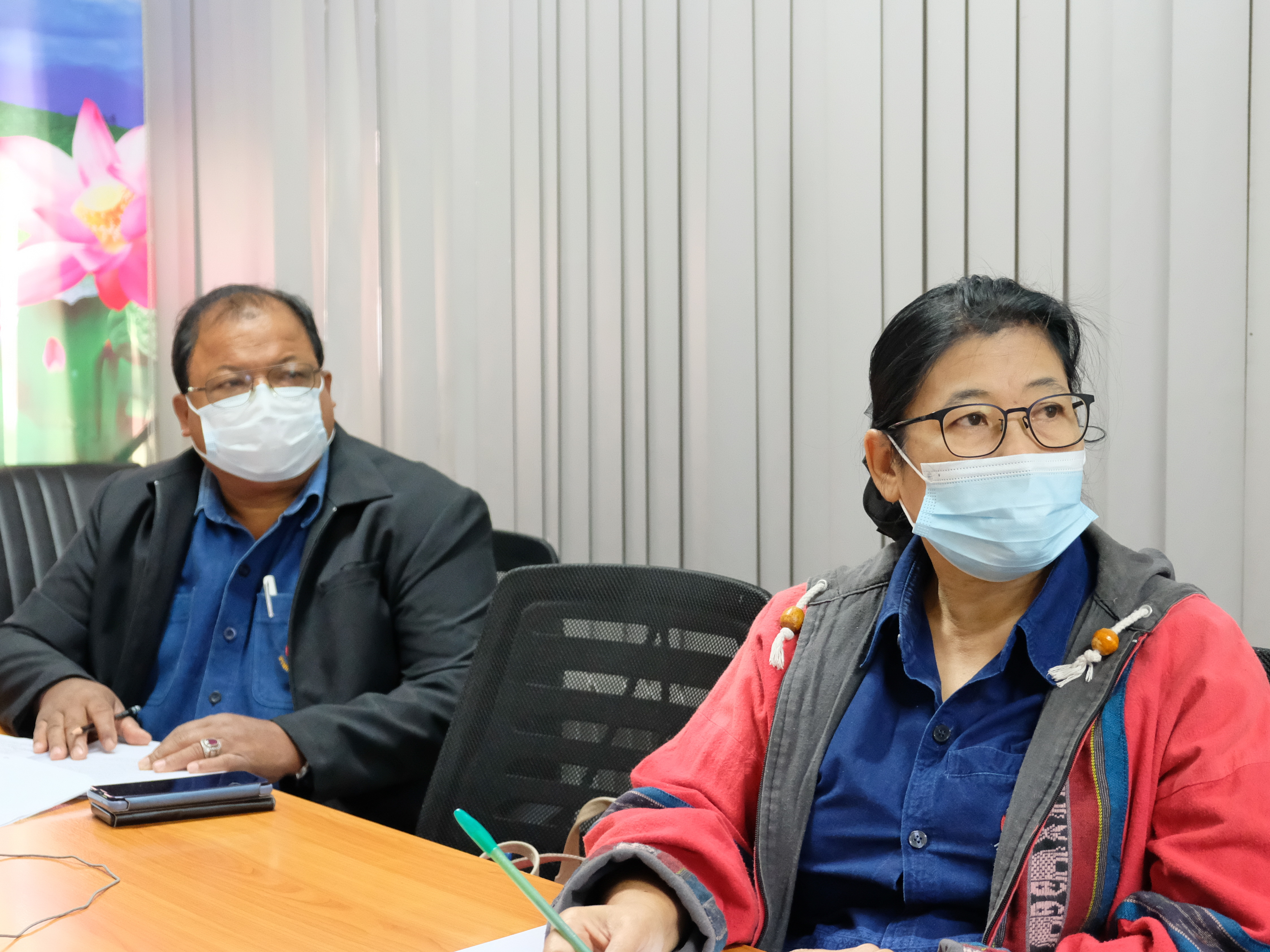 @ปทุมธานี ถิ่นบัวหลวง ร่วมประชุมขับเคลื่อนการดำเนินงานโครงการพัฒนาพื้นที่ตันแบบการพัฒนาคุณภาพชีวิตตามหลักทฤษฎีใหม่ ประยุกต์สู่ “โดก หนอง นา โมเดล”