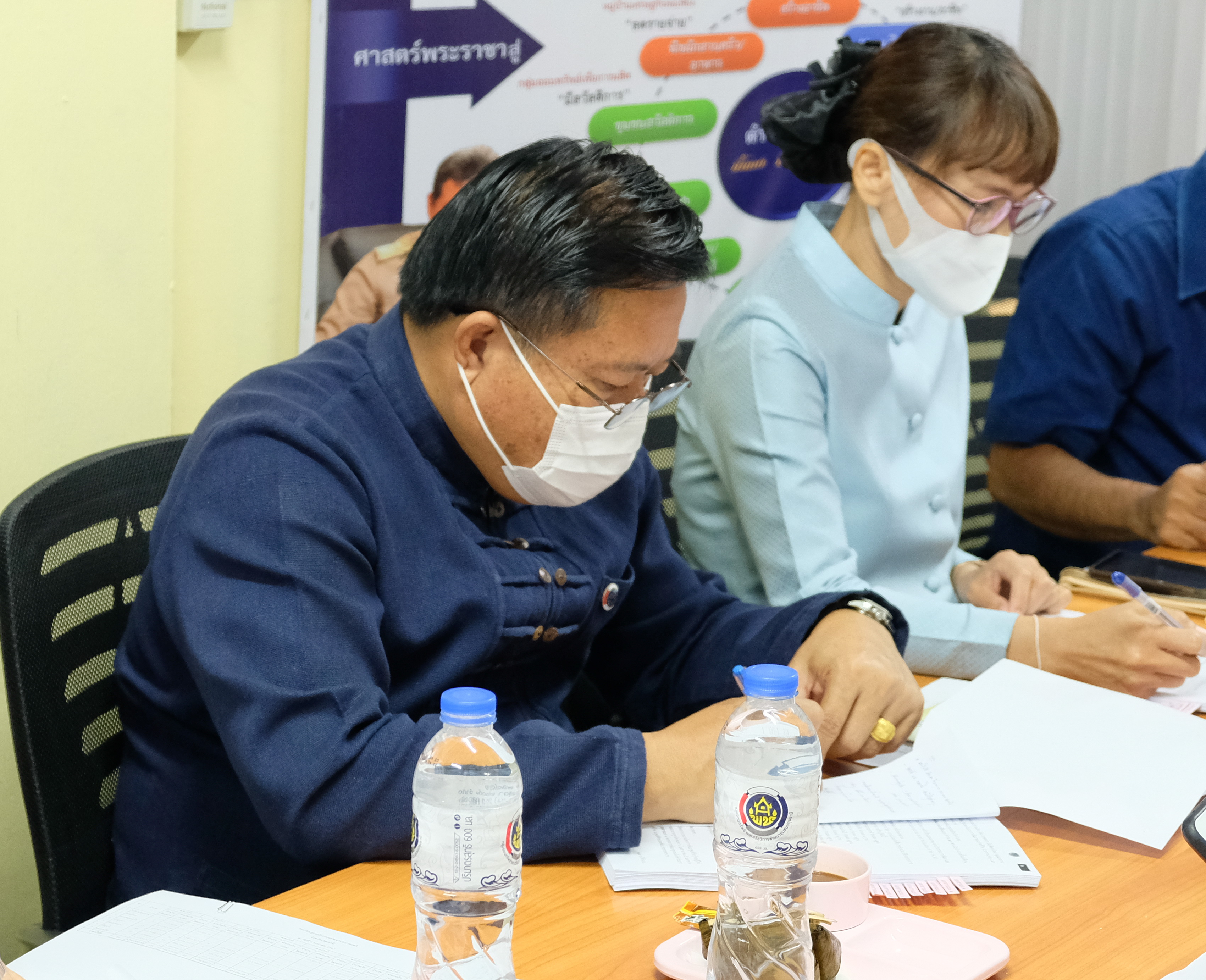 @ปทุมธานี ถิ่นบัวหลวง “พช.ปทุมธานี ประชุมผู้อำนวยการกลุ่มงาน/พัฒนาการอำเภอ ประจำเดือนมกราคม ๒๕๖๔”