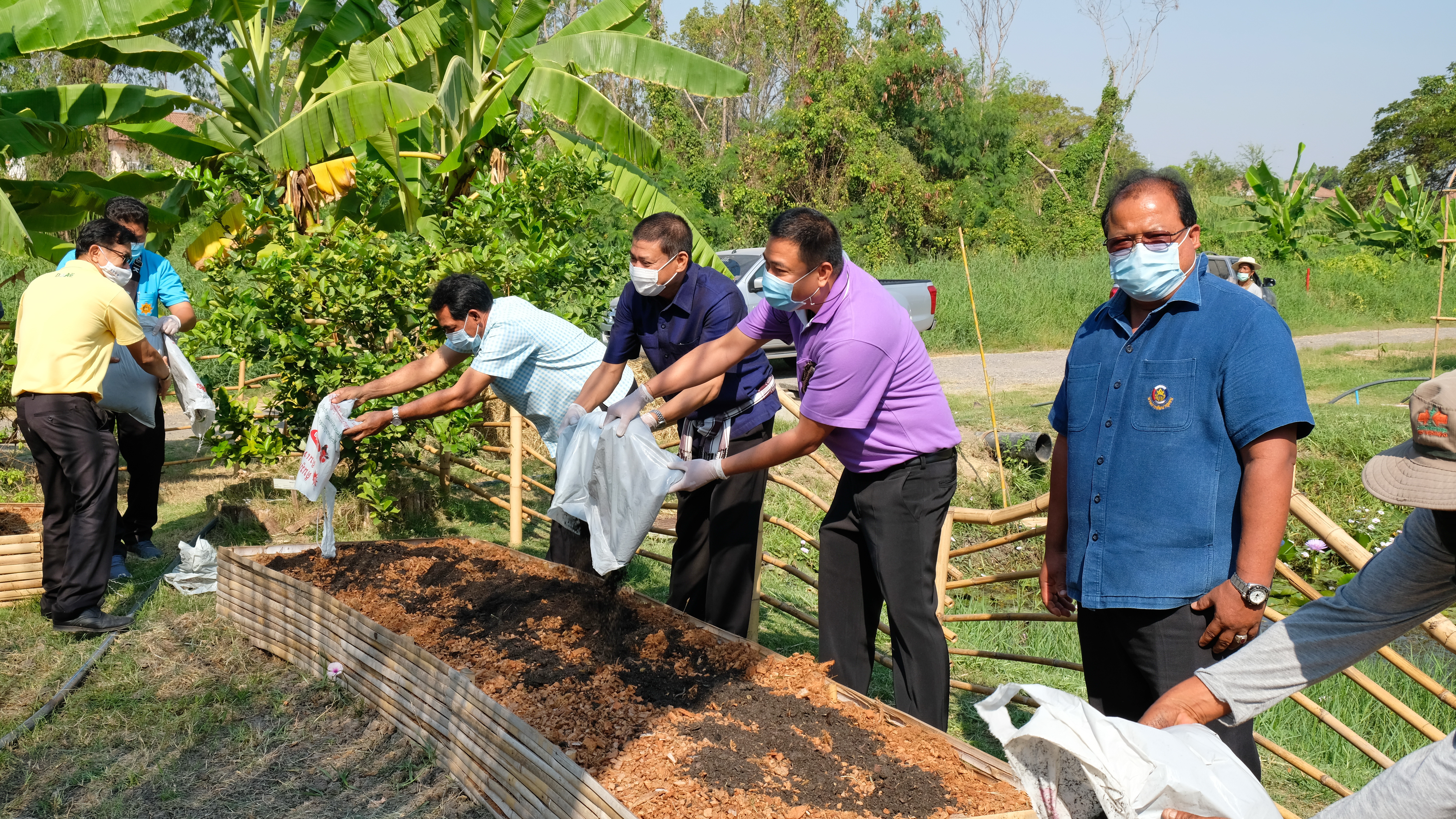 พช.ปทุมธานี “จัดกิจกรรม Kick off ปฏิบัติการ ๙๐ วัน ปลูกผักเพื่อสร้างความมั่นคงทางอาหาร รอบ ๒”