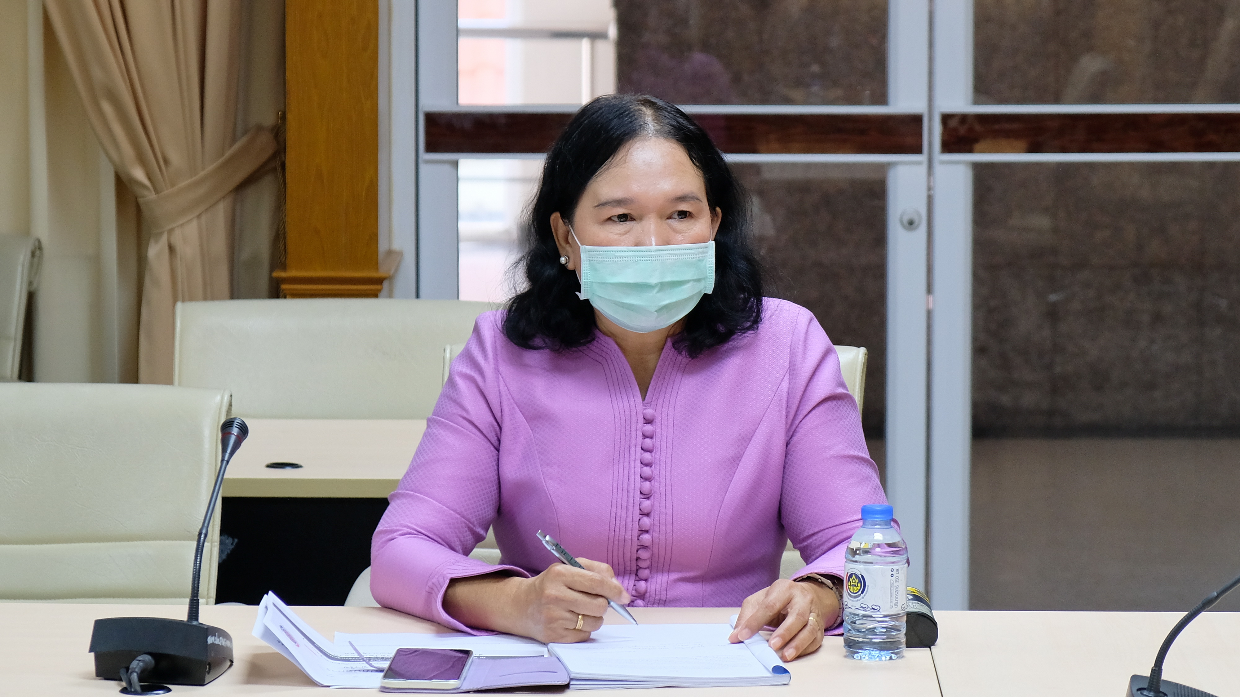 พช.ปทุมธานี “ประชุมเชิงปฏิบัติการสร้างความรู้ ความเข้าใจเครือข่ายคณะกรรมการบริหารศูนย์ประสานงานองค์การชุมชนระดับจังหวัด (ศอช.จ.)”