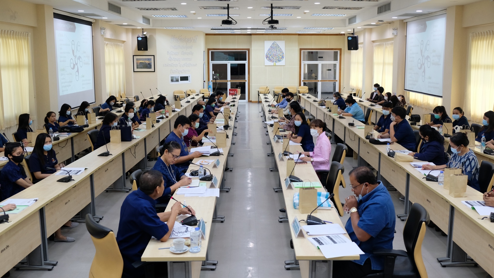 พช.ปทุมธานี “ประชุมเชิงปฏิบัติการการดำเนินงานตามมาตรการปรับปรุงประสิทธิภาพในการปฏิบัติราชการ ประจำปีงบประมาณ พ.ศ.๒๕๖๔”