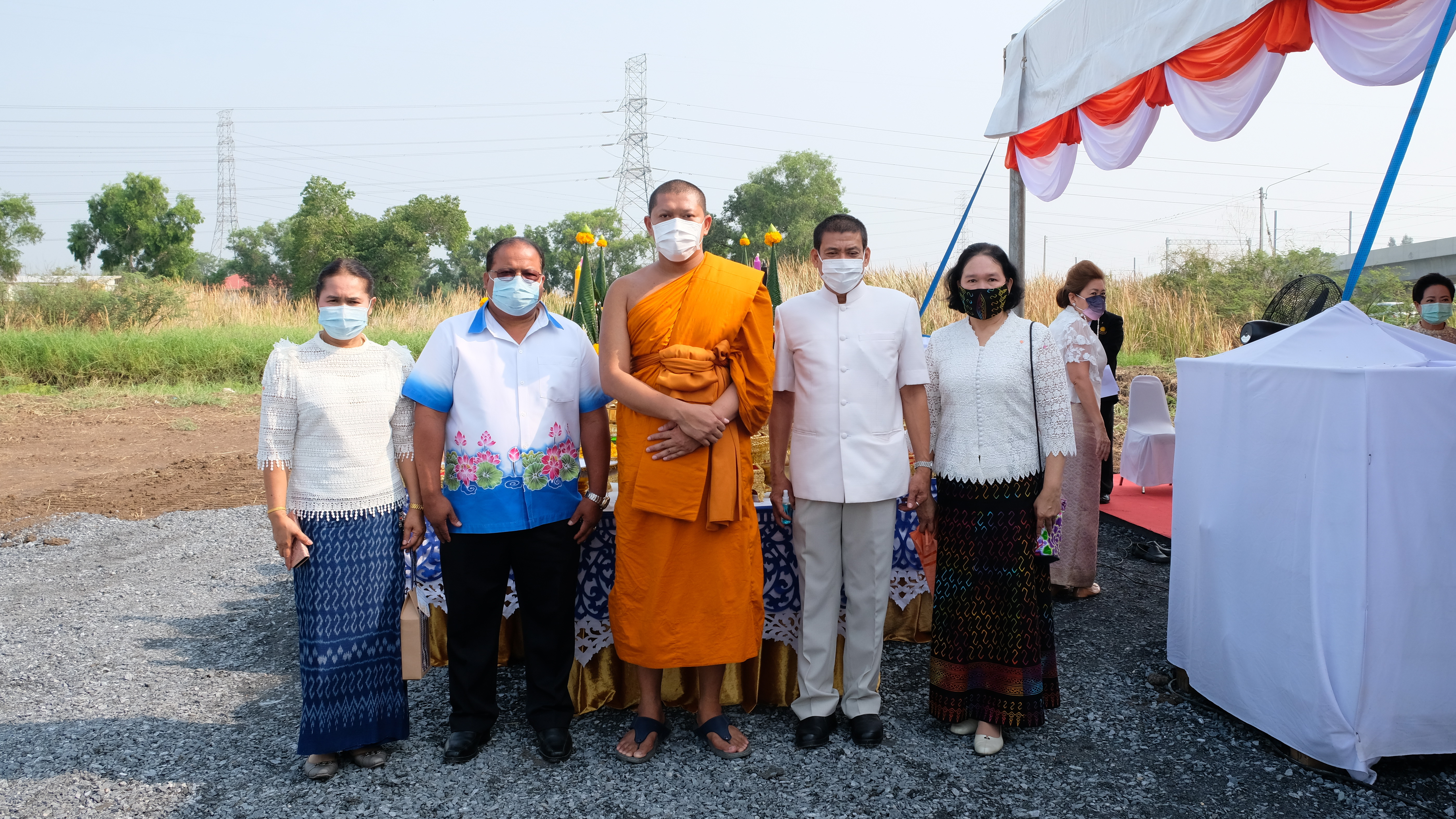 พจ.ปทุมธานี “ร่วมพิธีบูรณะปฏิสังขรณ์ “ยกวัดร้างเป็นวัดให้มีพระภิกษุอยู่จำพรรษา” และพิธีบวงสรวงบูชาเทพยดา”