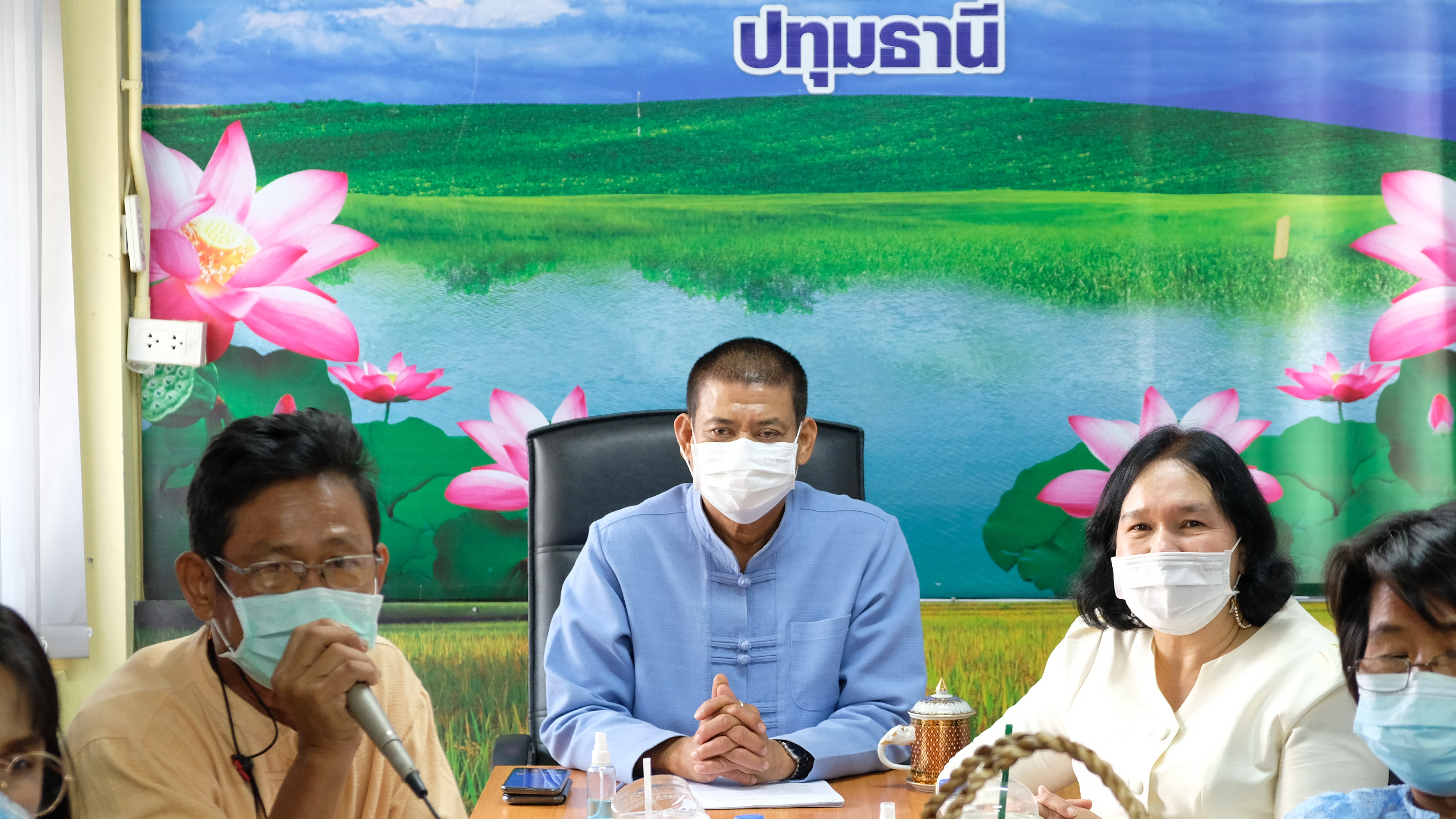 พช.ปทุมธานี “เข้าร่วมประกวดผู้นำการเปลี่ยนแปลง ระดับดีเด่น เขตตรวจราชการที่ ๒ ผ่านโปรแกรม Zoom”