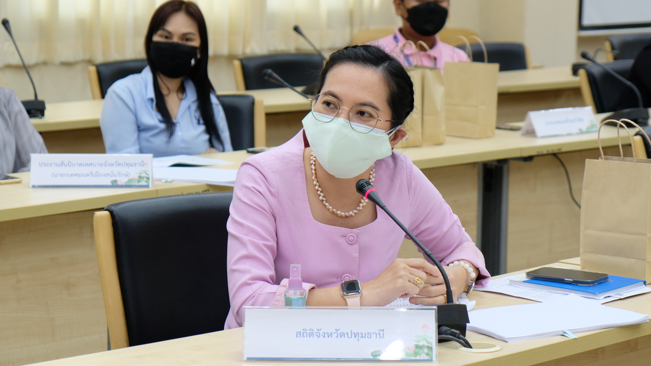 พช.ปทุมธานี “ประชุมคณะทำงานบริหารการจัดเก็บข้อมูลความจำเป็นพื้นฐาน (จปฐ.) และข้อมูลพื้นฐานระดับหมู่บ้าน (กชช.๒ค) ระดับจังหวัด ประจำปี ๒๕๖๔”