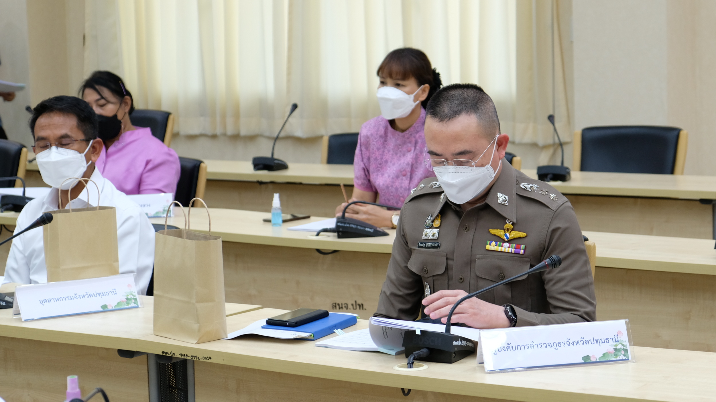 พช.ปทุมธานี “ประชุมคณะทำงานบริหารการจัดเก็บข้อมูลความจำเป็นพื้นฐาน (จปฐ.) และข้อมูลพื้นฐานระดับหมู่บ้าน (กชช.๒ค) ระดับจังหวัด ประจำปี ๒๕๖๔”