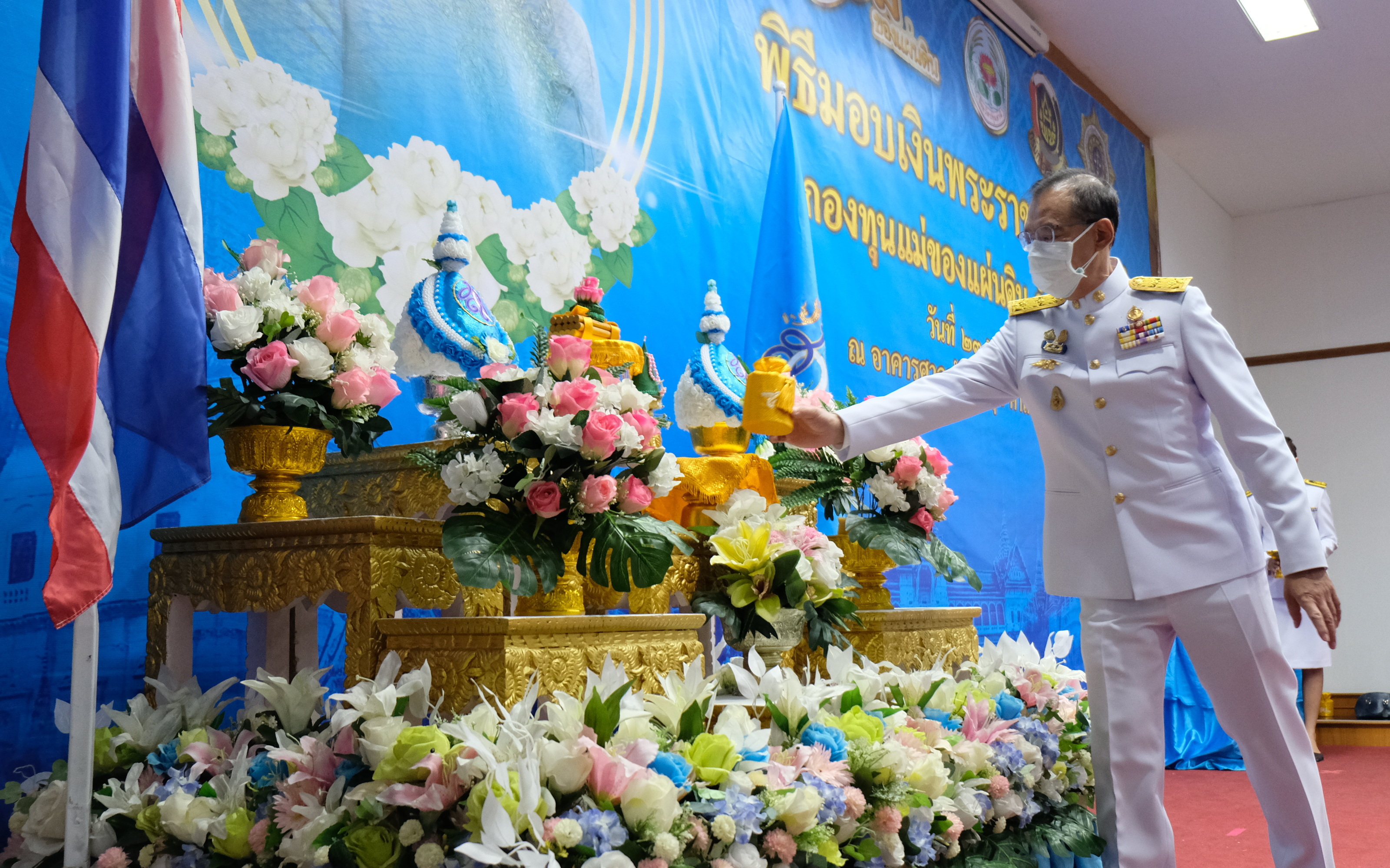 พช.ปทุมธานี “จัดงานมหกรรมกองทุนแม่ของแผ่นดินจังหวัดปทุมธานี พิธีมอบเงินพระราชทานขวัญถุงกองทุนแม่ของแผ่นดิน ประจำปี ๒๕๖๓”