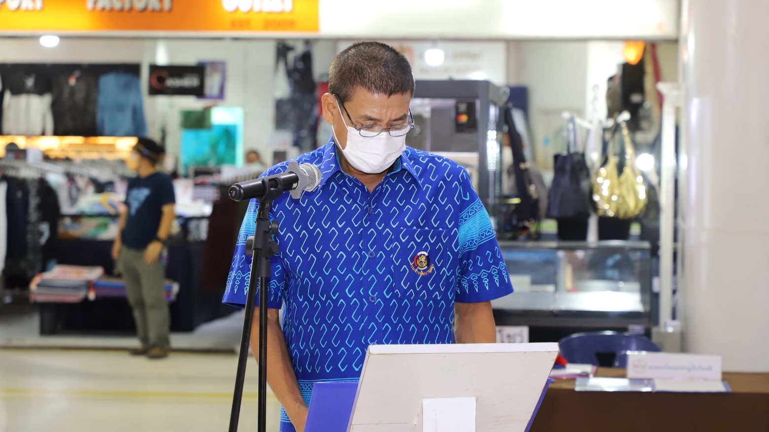 พช.ปทุมธานี “จัดงานจำหน่ายสินค้าชุมชนและสินค้า OTOP จังหวัดปทุมธานี”