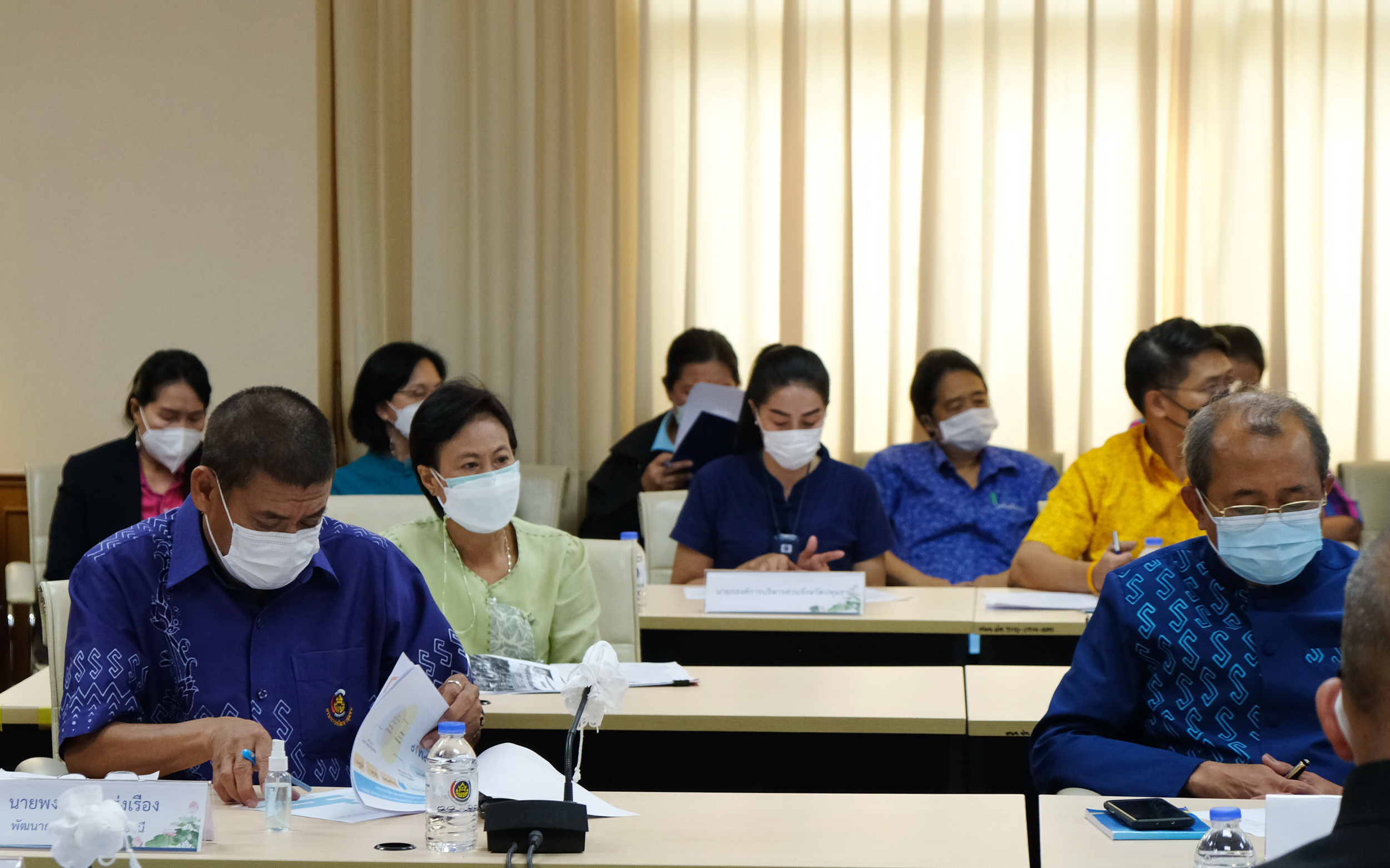 พช.ปทุมธานี “ร่วมประชุมมอบนโยบายการขับเคลื่อนการขจัดความยากจนและพัฒนาคนทุกช่วงวัยอย่างยั่งยืนตามหลักปรัชญาของเศรษฐกิจพอเพียง”