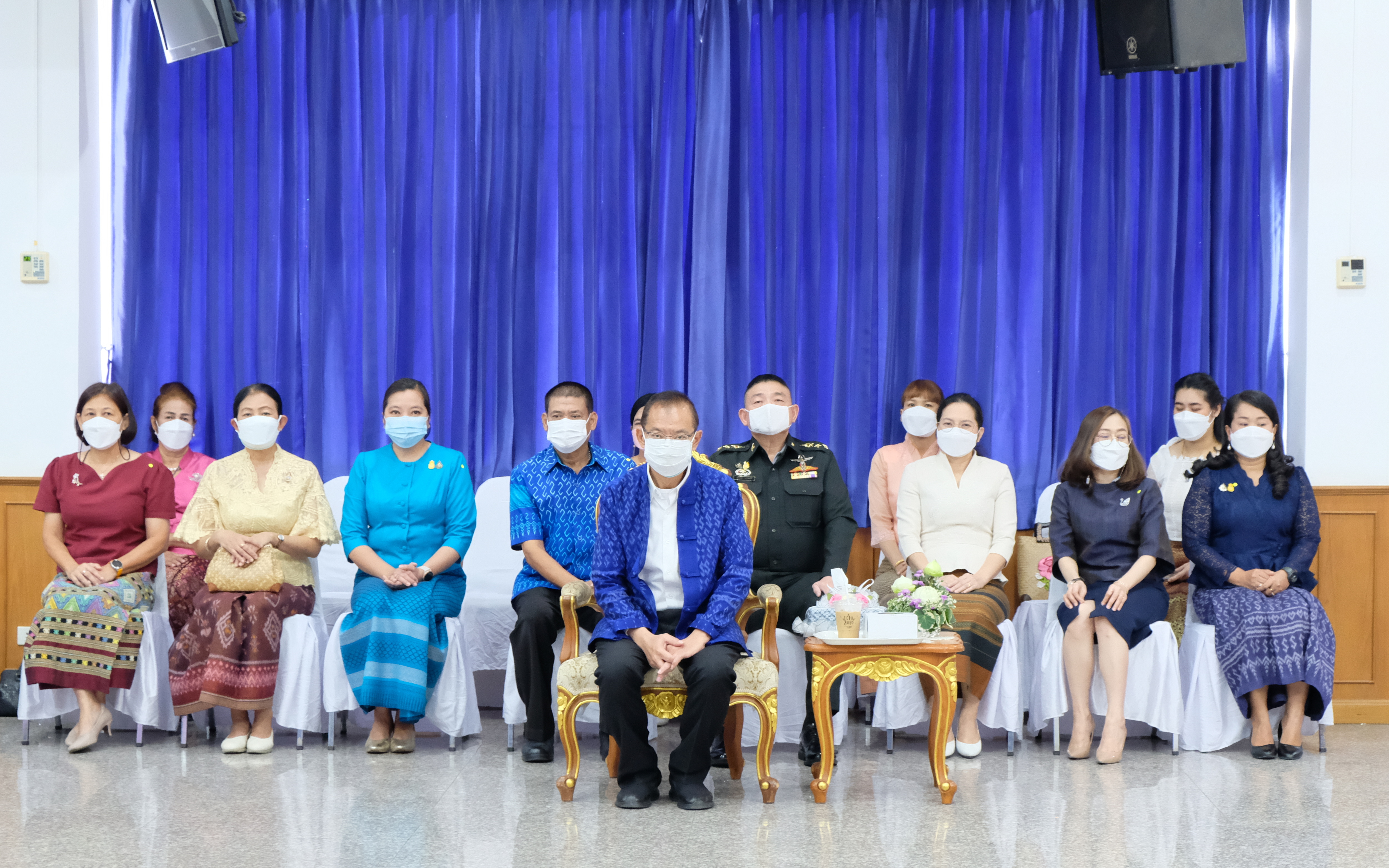 พช.ปทุมธานี “ร่วมประชุมสมาคมผู้นำสตรีพัฒนาชุมชนจังหวัดปทุมธานี ประจำปี ๒๕๖๔”
