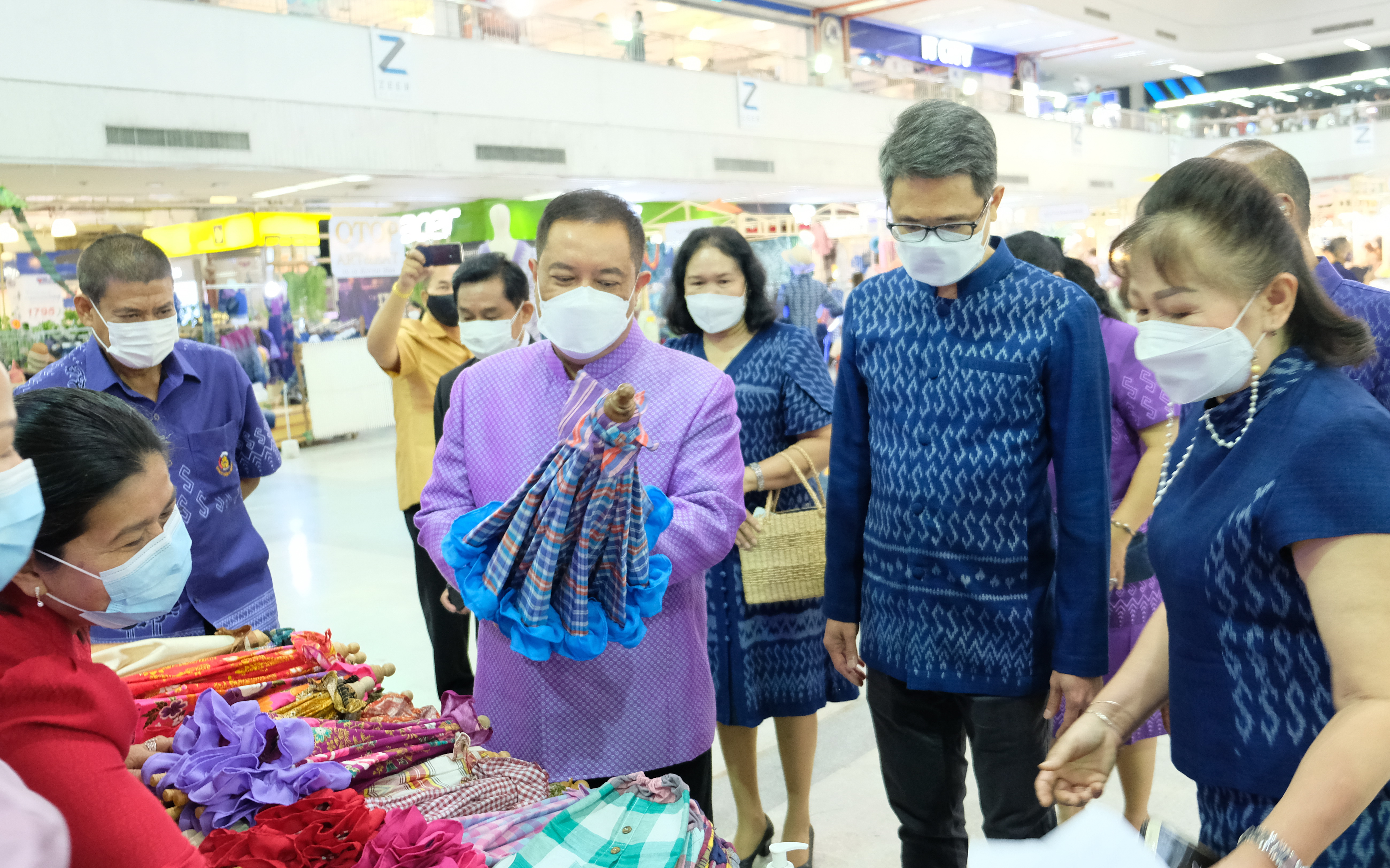 พช.ปทุมธานี “เครือข่ายโอทอปอำเภอลำลูกกา จังหวัดปทุมธานี จัดงาน Art & Eat ครั้งที่ ๒”