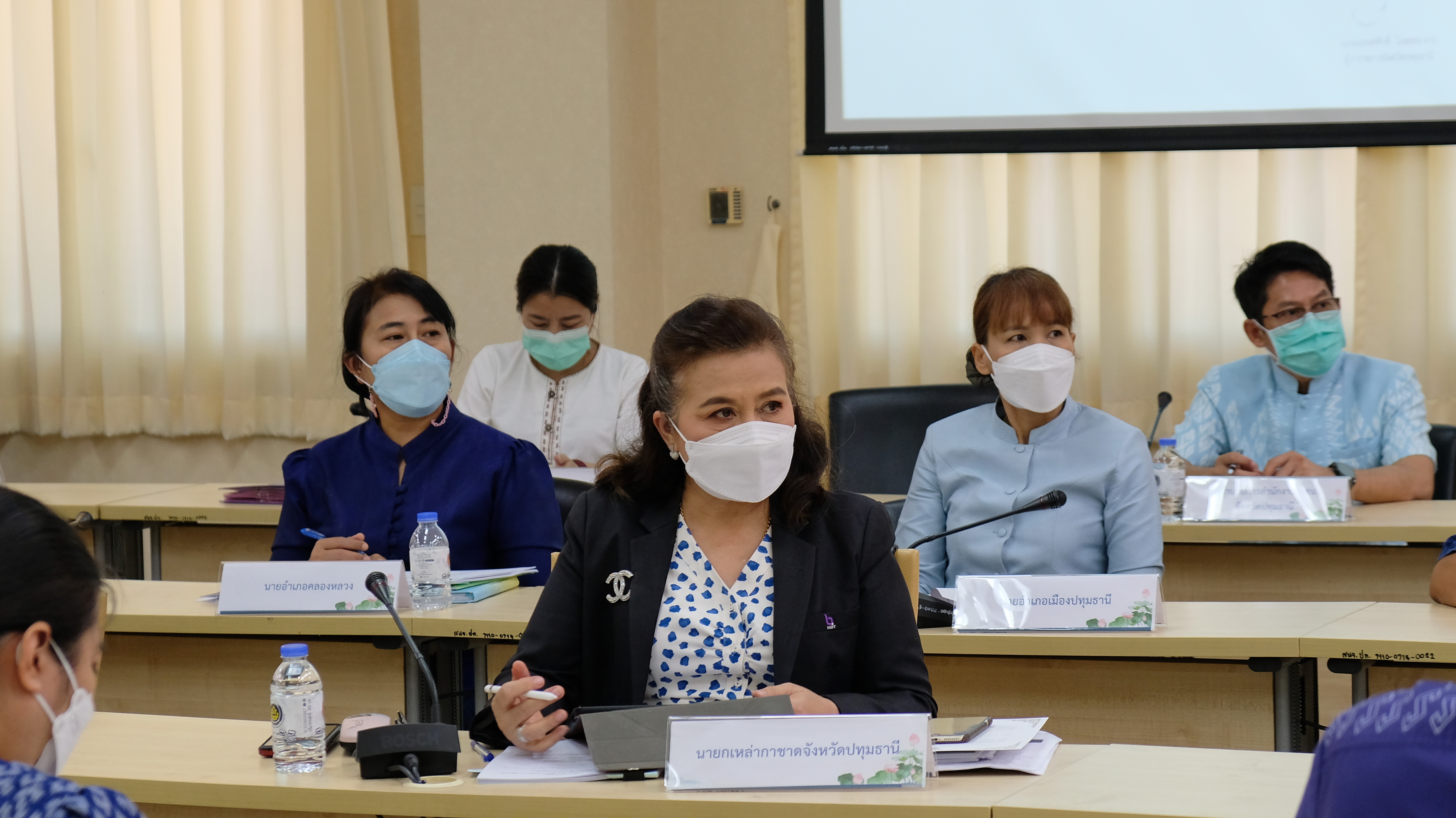 พช.ปทุมธานี “ร่วมประชุมคณะกรรมการขจัดความยากจนและพัฒนาคนทุกช่วงวัยอย่างยั่งยืนตามหลักปรัชญาของเศรษฐกิจพอเพียงจังหวัดปทุมธานี (คจพ.จ.)”