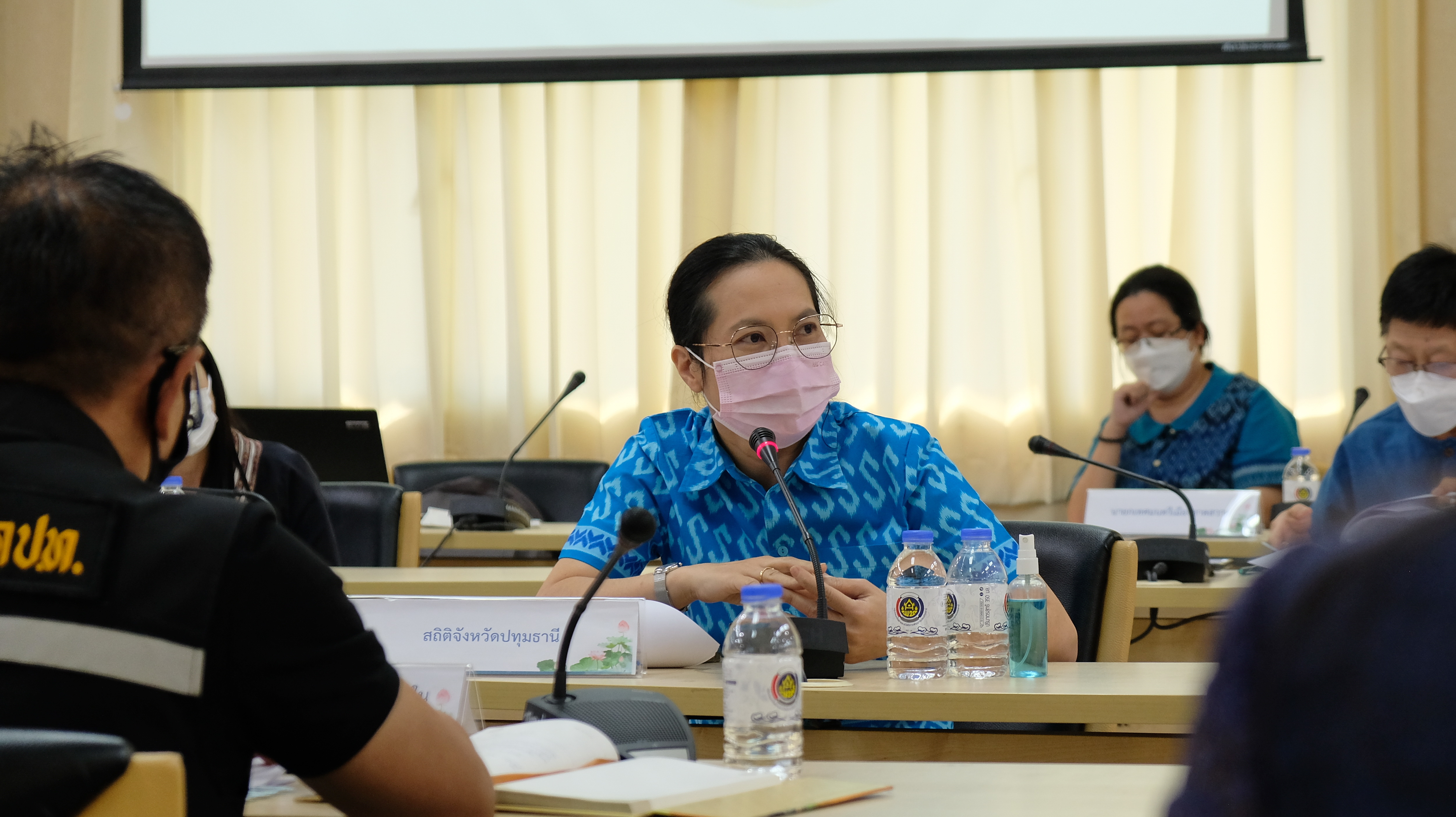 พช.ปทุมธานี “ร่วมประชุมคณะกรรมการขจัดความยากจนและพัฒนาคนทุกช่วงวัยอย่างยั่งยืนตามหลักปรัชญาของเศรษฐกิจพอเพียงจังหวัดปทุมธานี (คจพ.จ.)”