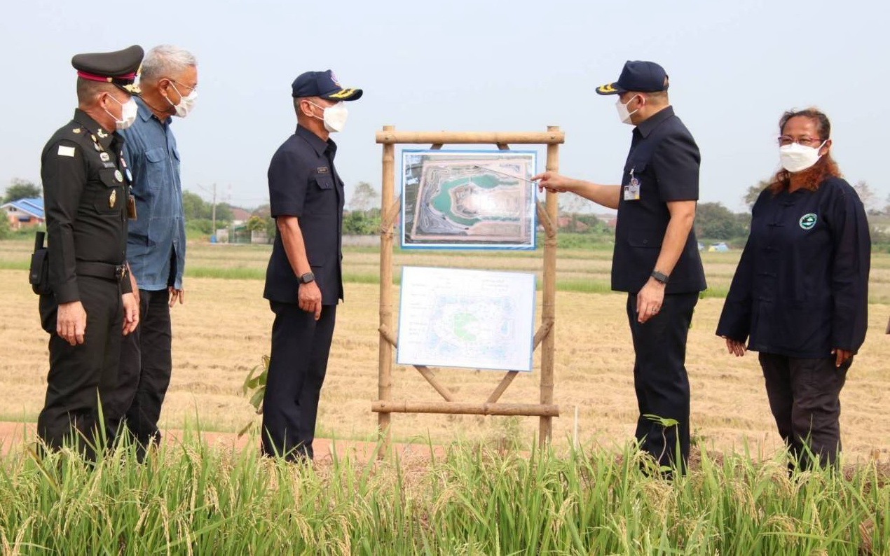 พช.ปทุมธานี “ร่วมต้อนรับผู้บัญชาการทหารสูงสุด ลงพื้นที่เพื่อตรวจเยี่ยมการปฏิบัติงาน ศูนย์ปฏิบัติธรรมสมเด็จพระสังฆราช”