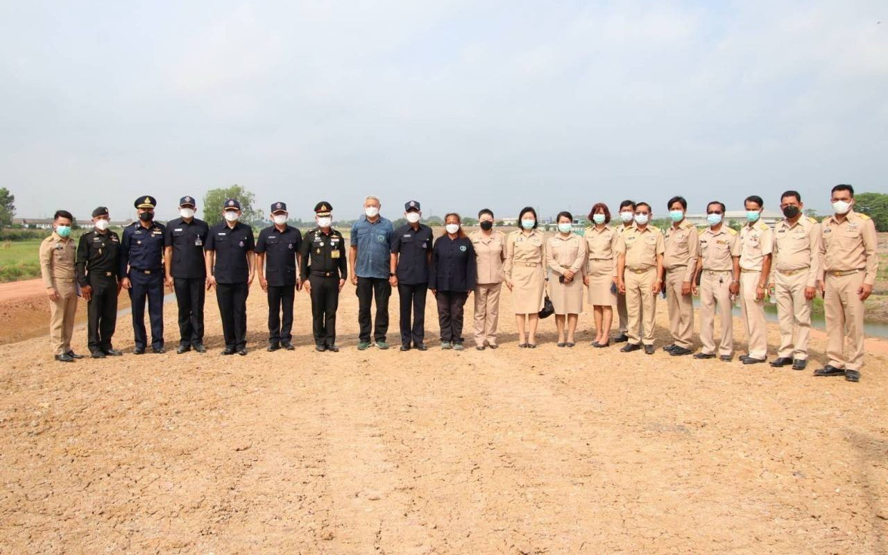 พช.ปทุมธานี “ร่วมต้อนรับผู้บัญชาการทหารสูงสุด ลงพื้นที่เพื่อตรวจเยี่ยมการปฏิบัติงาน ศูนย์ปฏิบัติธรรมสมเด็จพระสังฆราช”