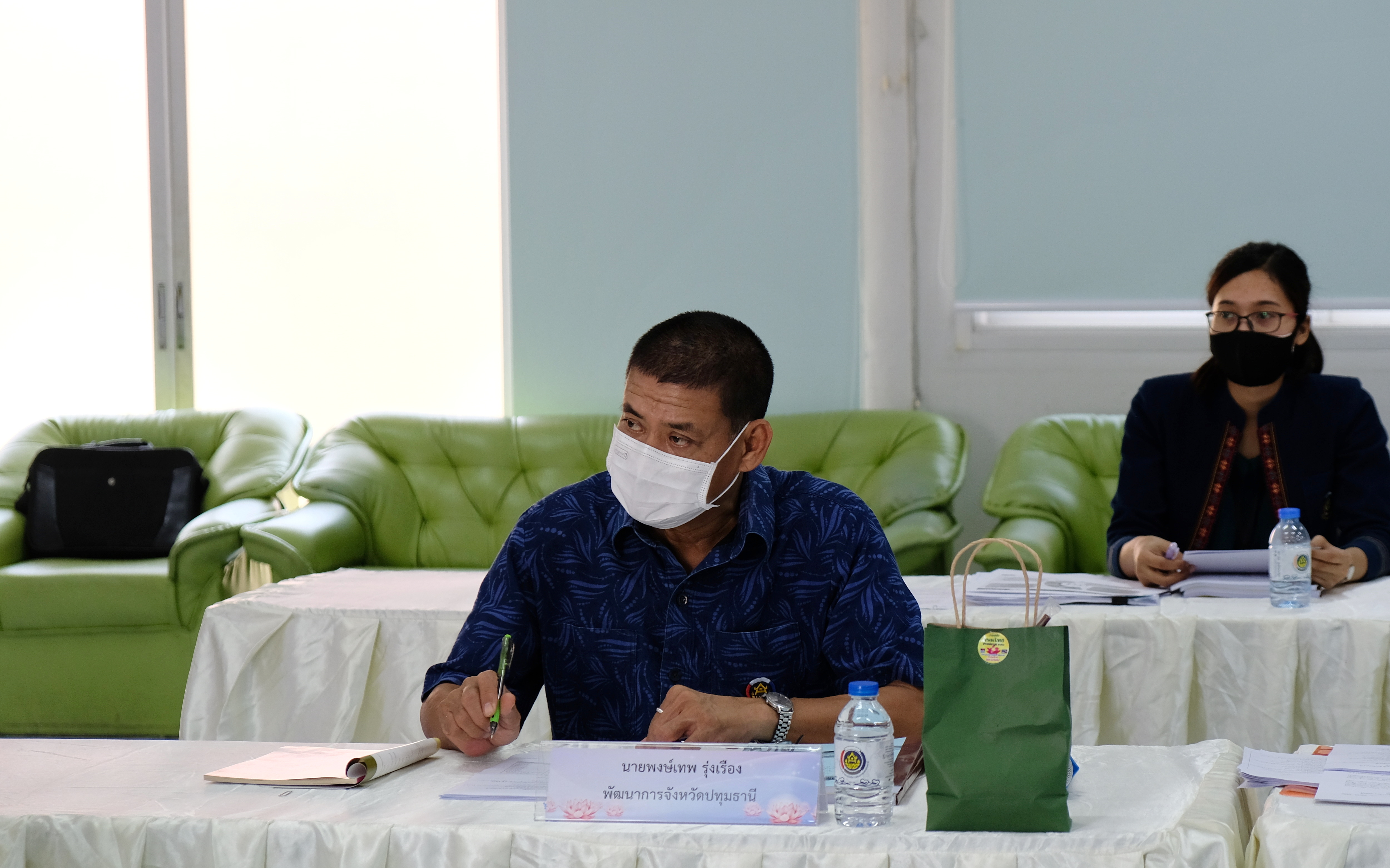 พช.ปทุมธานี “ประชุมคณะอนุกรรมการบริหารกองทุนพัฒนาบทบาทสตรีระดับจังหวัด ครั้งที่ ๒/๒๕๖๕”