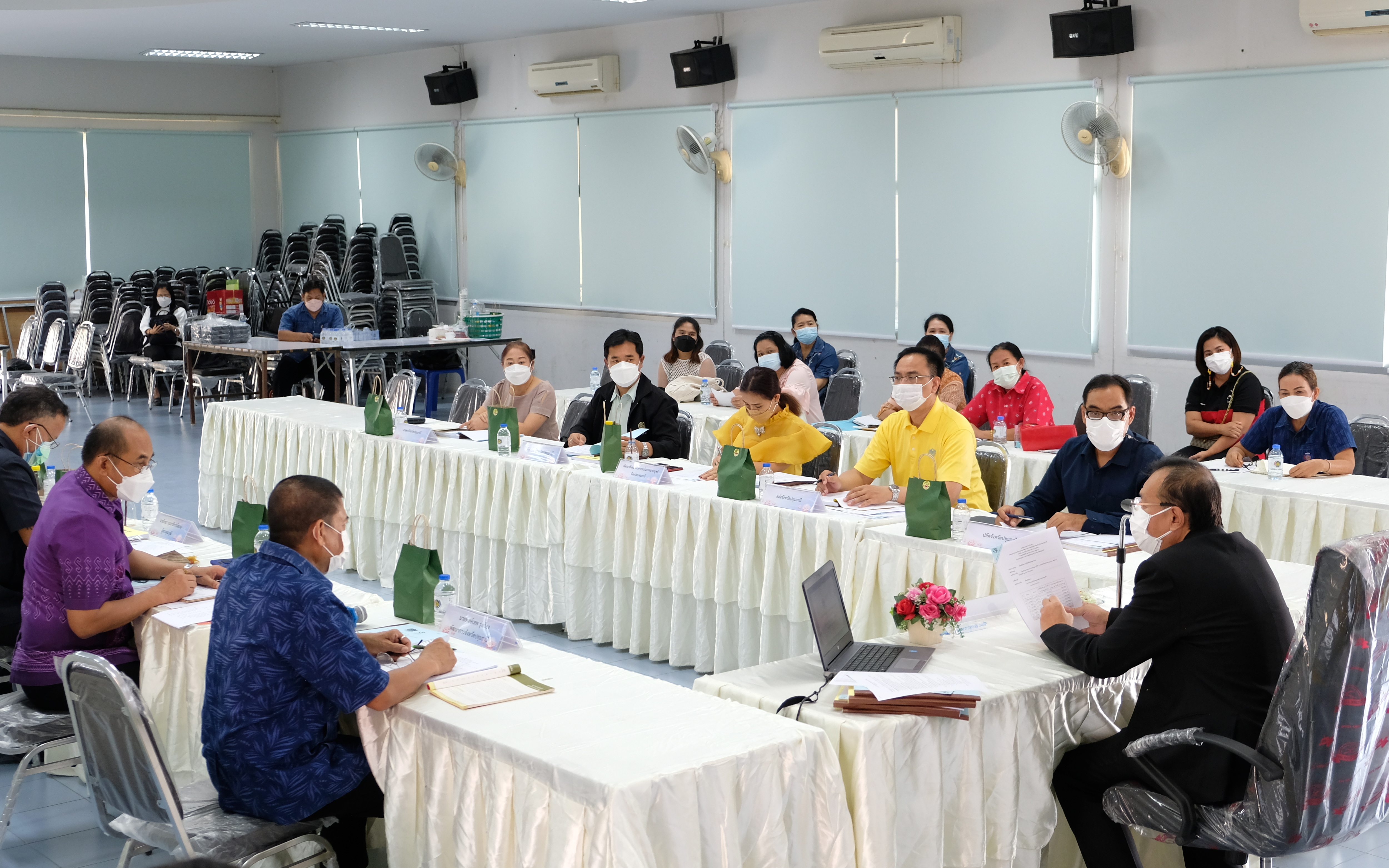พช.ปทุมธานี “ประชุมคณะอนุกรรมการบริหารกองทุนพัฒนาบทบาทสตรีระดับจังหวัด ครั้งที่ ๒/๒๕๖๕”