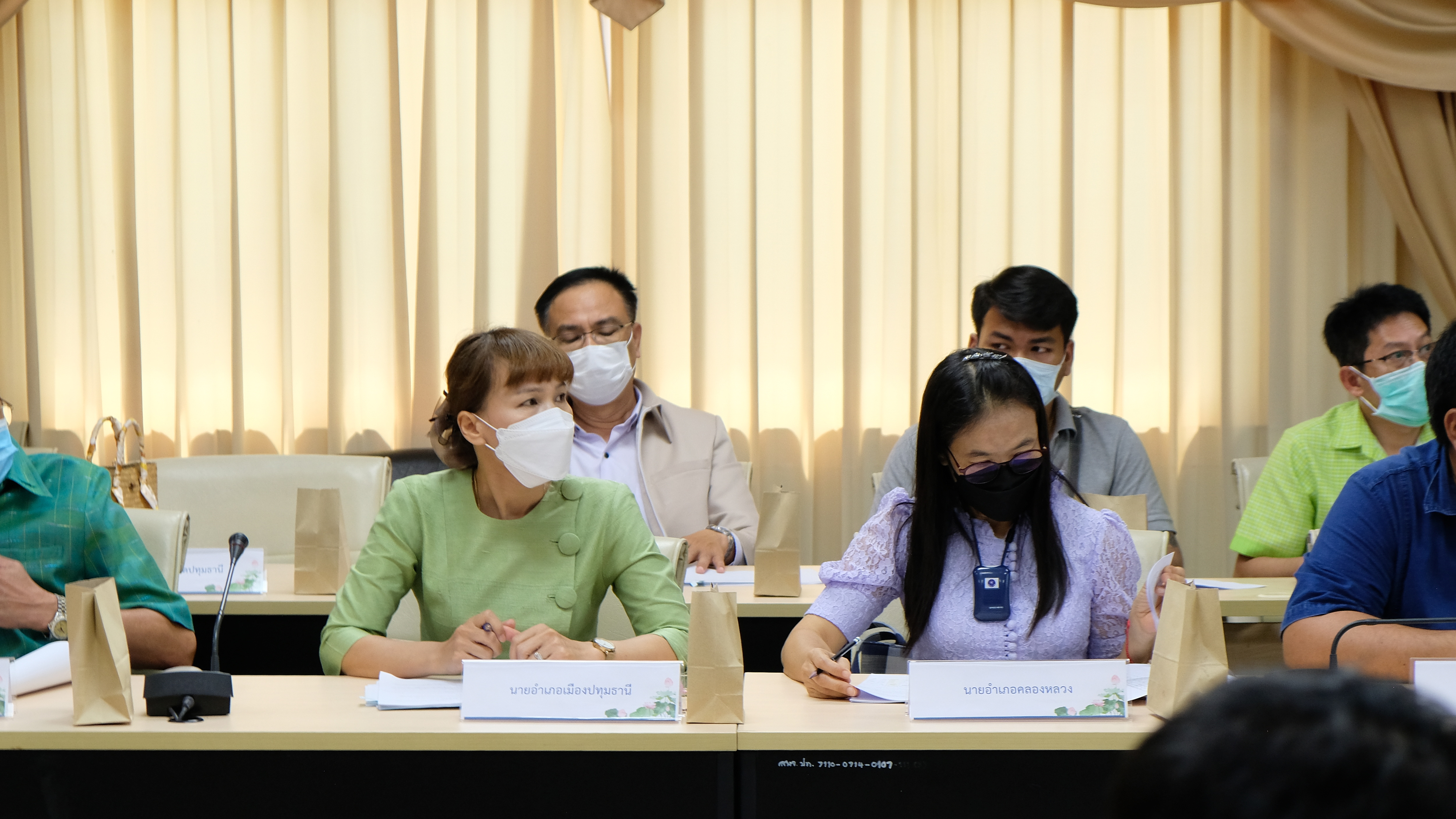 พช.ปทุมธานี “ประชุมคณะทำงานขับเคลื่อนการดำเนินงานขจัดความยากจนและพัฒนาคนทุกช่วงวัยอย่างยั่งยืนตามหลักปรัชญาของเศรษฐกิจพอเพียงจังหวัดปทุมธานี”