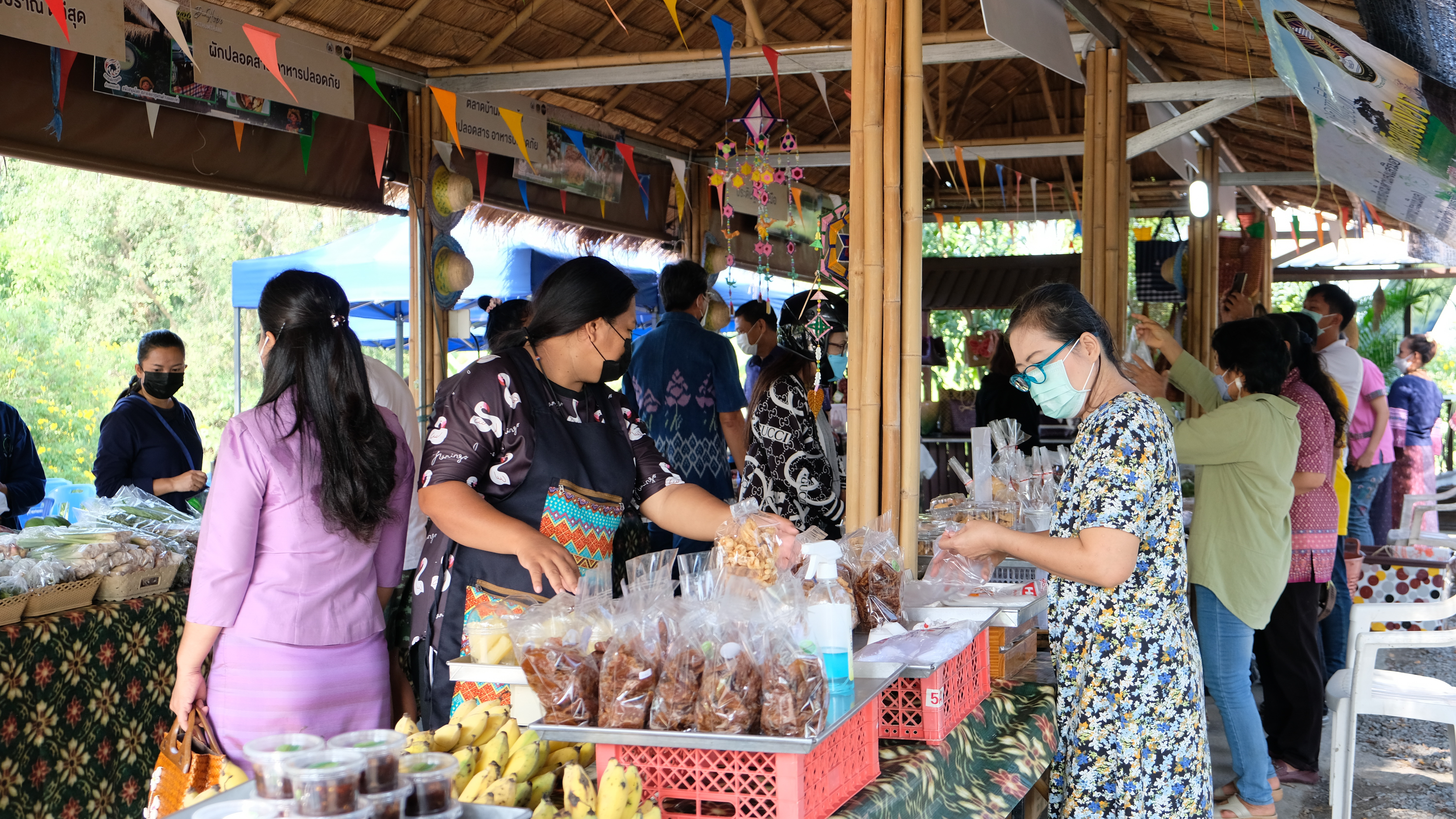 พช.ปทุมธานี “เปิดโครงการจัดกิจกรรมส่งเสริมการเรียนรู้ที่นักท่องเที่ยวลงมือปฏิบัติ (D-HOPE)”