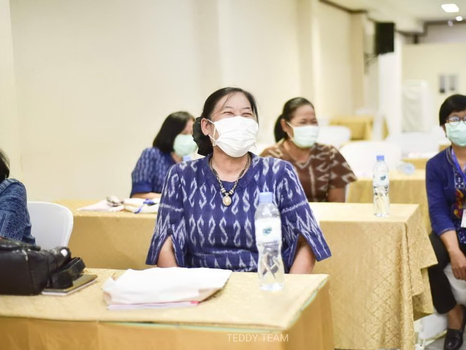 พช.ปทุมธานี “ดำเนินโครงการพัฒนาระบบบริหารจัดการกองทุนและประเมินผลทุนหมุนเวียน จังหวัดปทุมธานี”