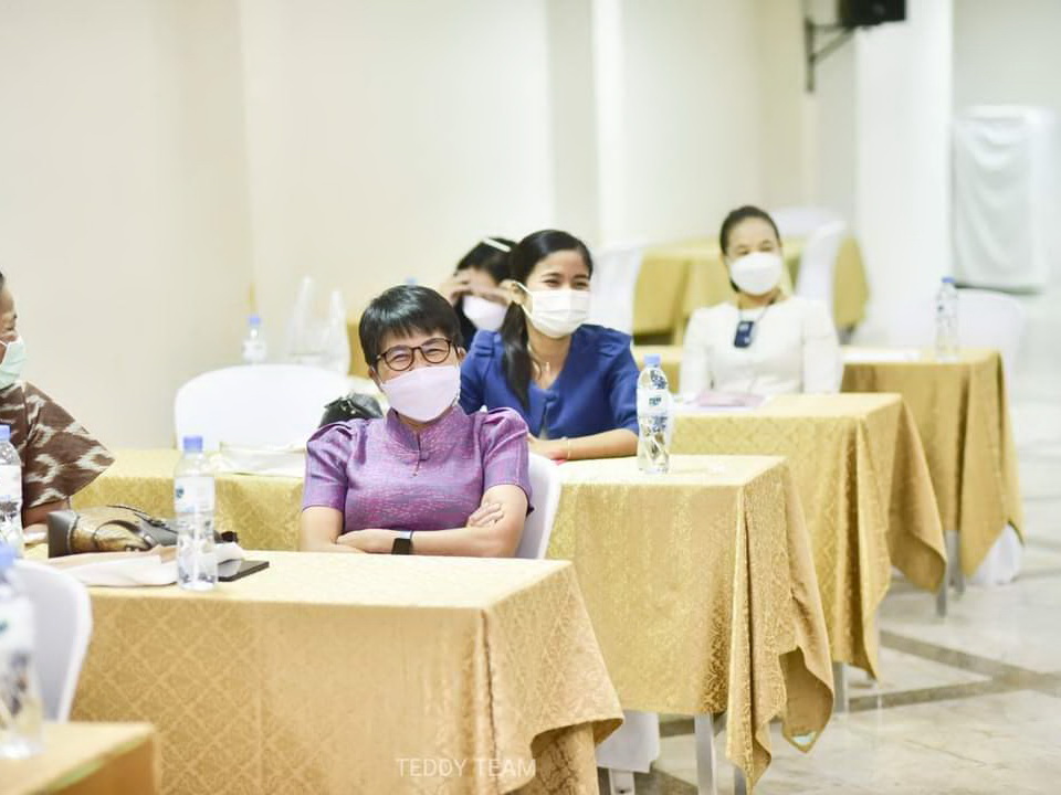 พช.ปทุมธานี “ดำเนินโครงการพัฒนาระบบบริหารจัดการกองทุนและประเมินผลทุนหมุนเวียน จังหวัดปทุมธานี”