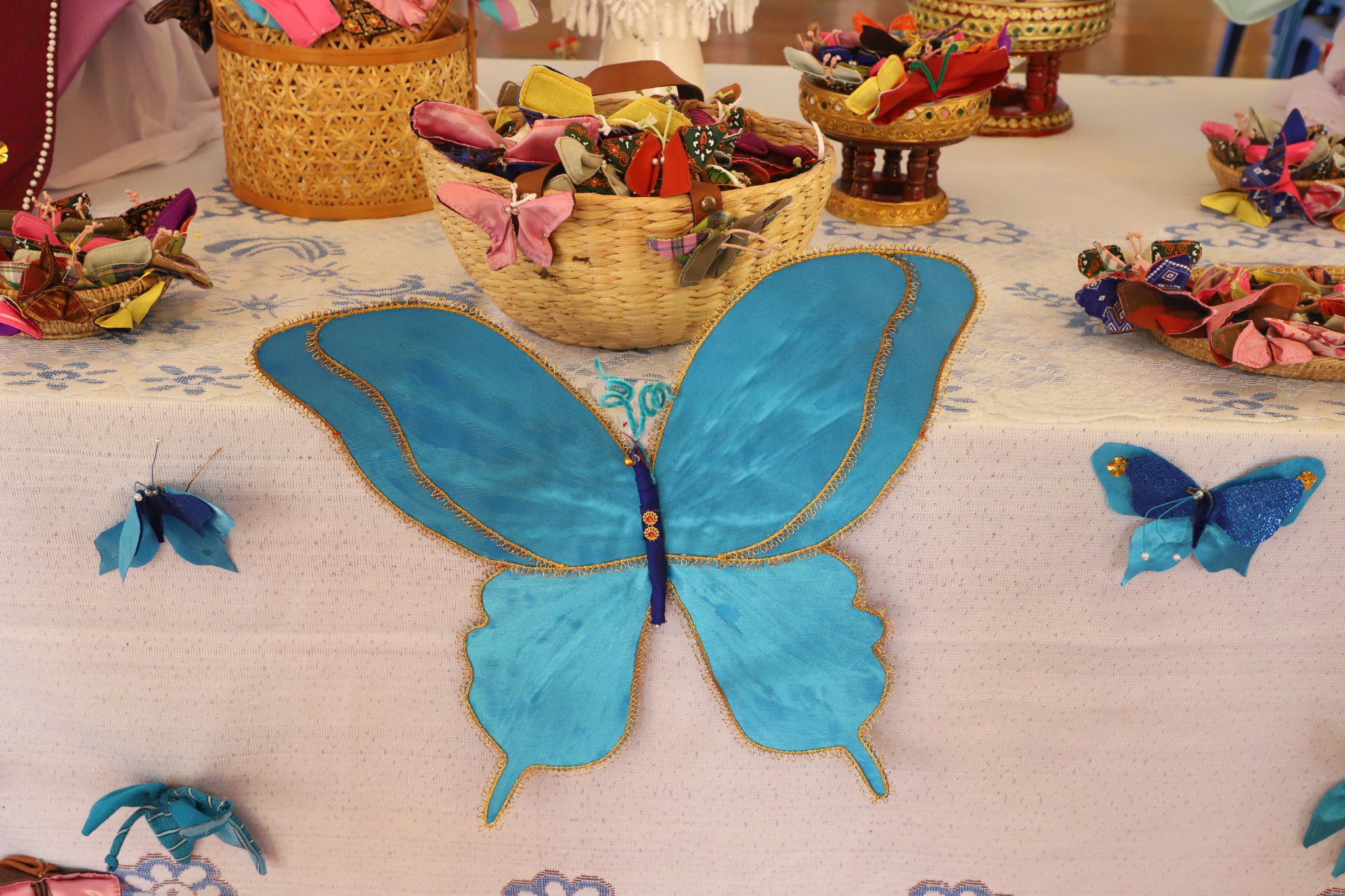 พช.ปทุมธานี “ร่วมพิธีรับมอบผีเสื้อแห่งความจงรักภักดีถวาย พระพันปีหลวง”