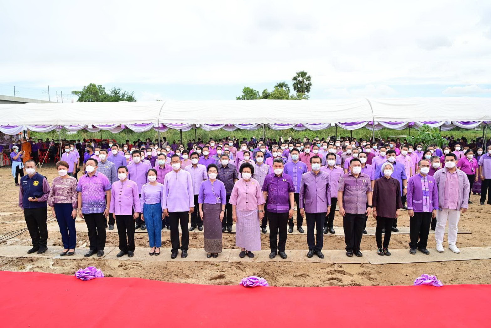 พช.ปทุมธานี “ปลัดกระทรวงมหาดไทย ปลูกต้นไม้ เฉลิมพระเกียรติ สมเด็จพระนางเจ้าฯ พระบรมราชิ”