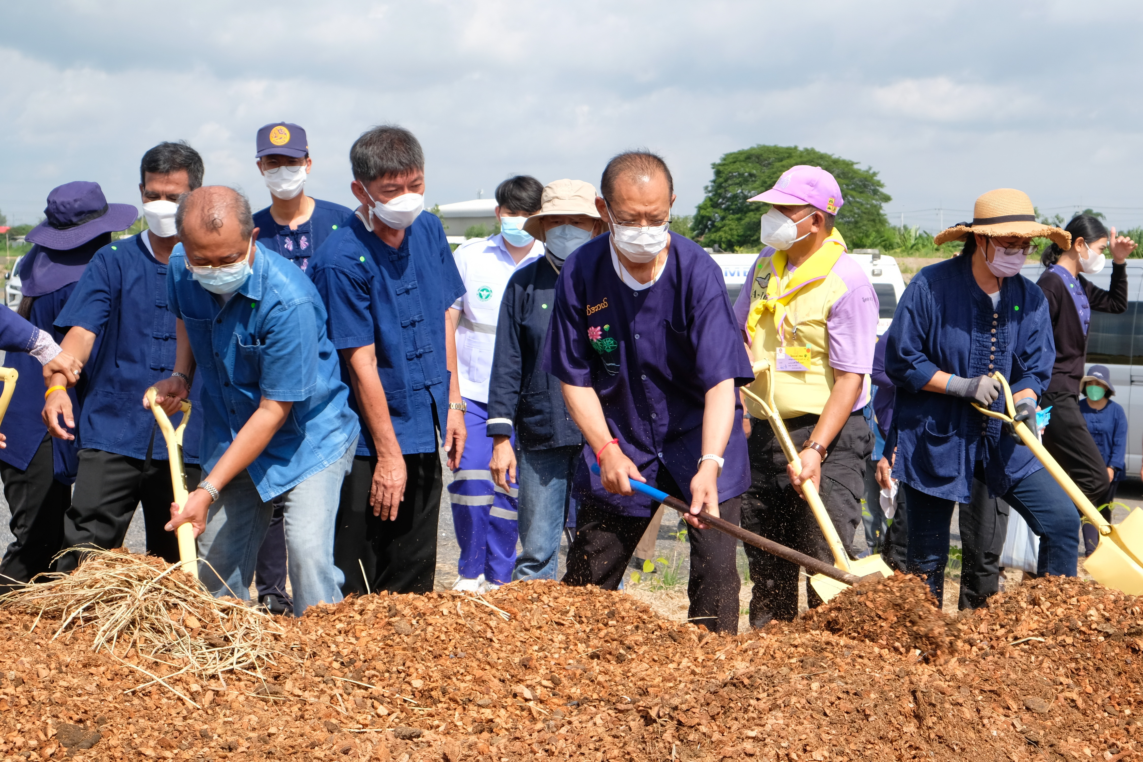 พช.ปทุมธานี “ร่วมถวายพระพรแด่ สมเด็จพระสังฆราช เนื่องในมงคลสมัยคล้ายวันประสูติ ๒๖ มิถุนายน ๒๕๖๕”