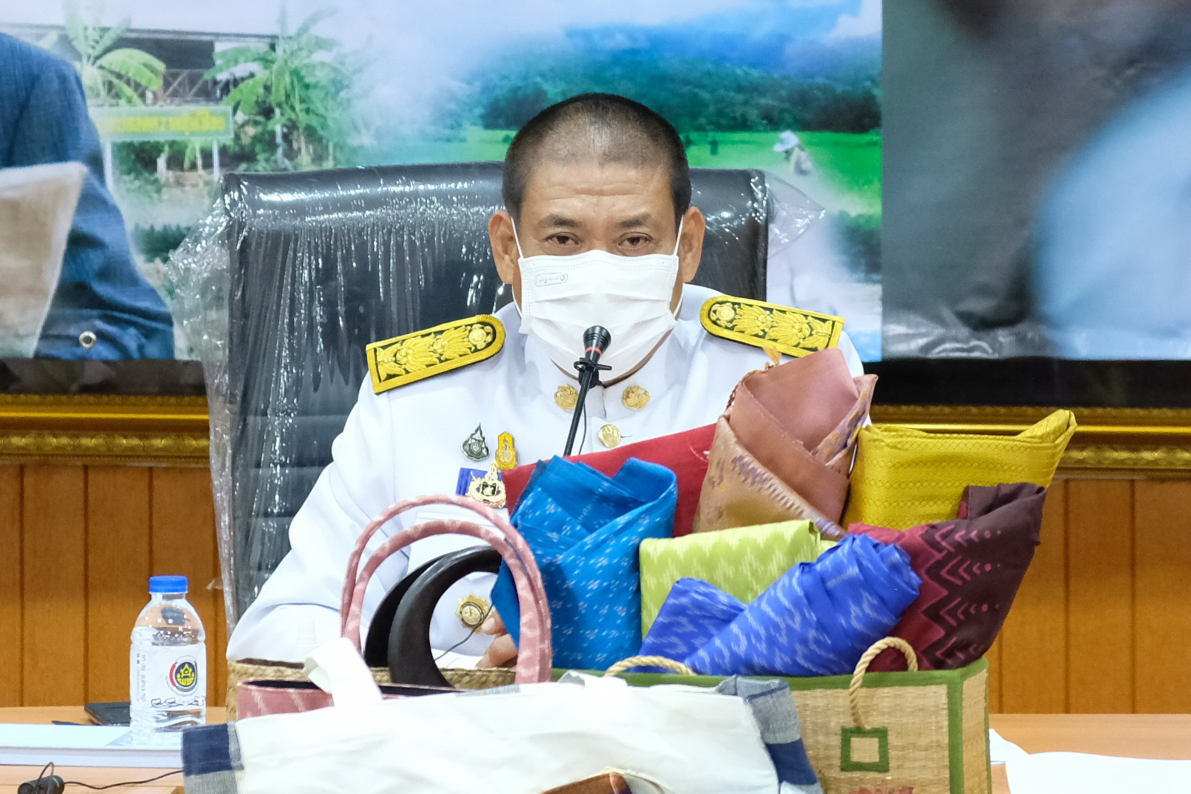 พช.ปทุมธานี “ร่วมประกวด KM Challenge ระดับหน่วยงานฯ ผ่านระบบ Zoom Cloud Meeting”