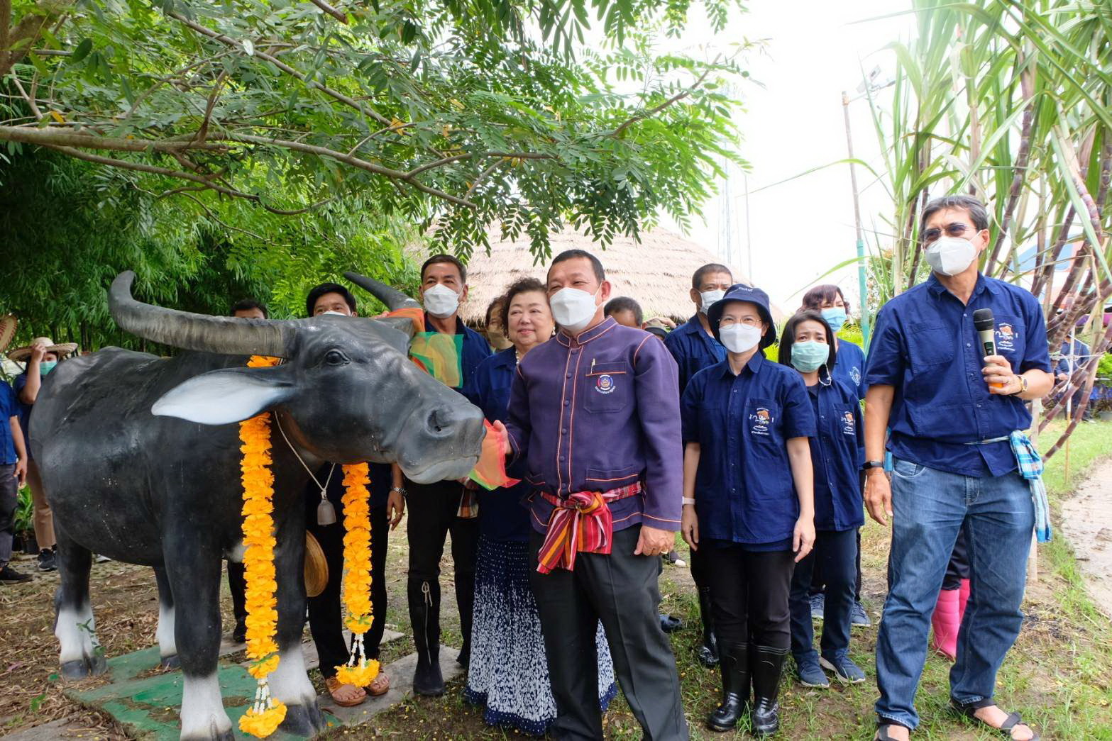 พช.ปทุมธานี “ร่วมโครงการเรียนรู้วิถีชาวนา พบความสุข ตามแนวทางศาสตร์พระราชา”