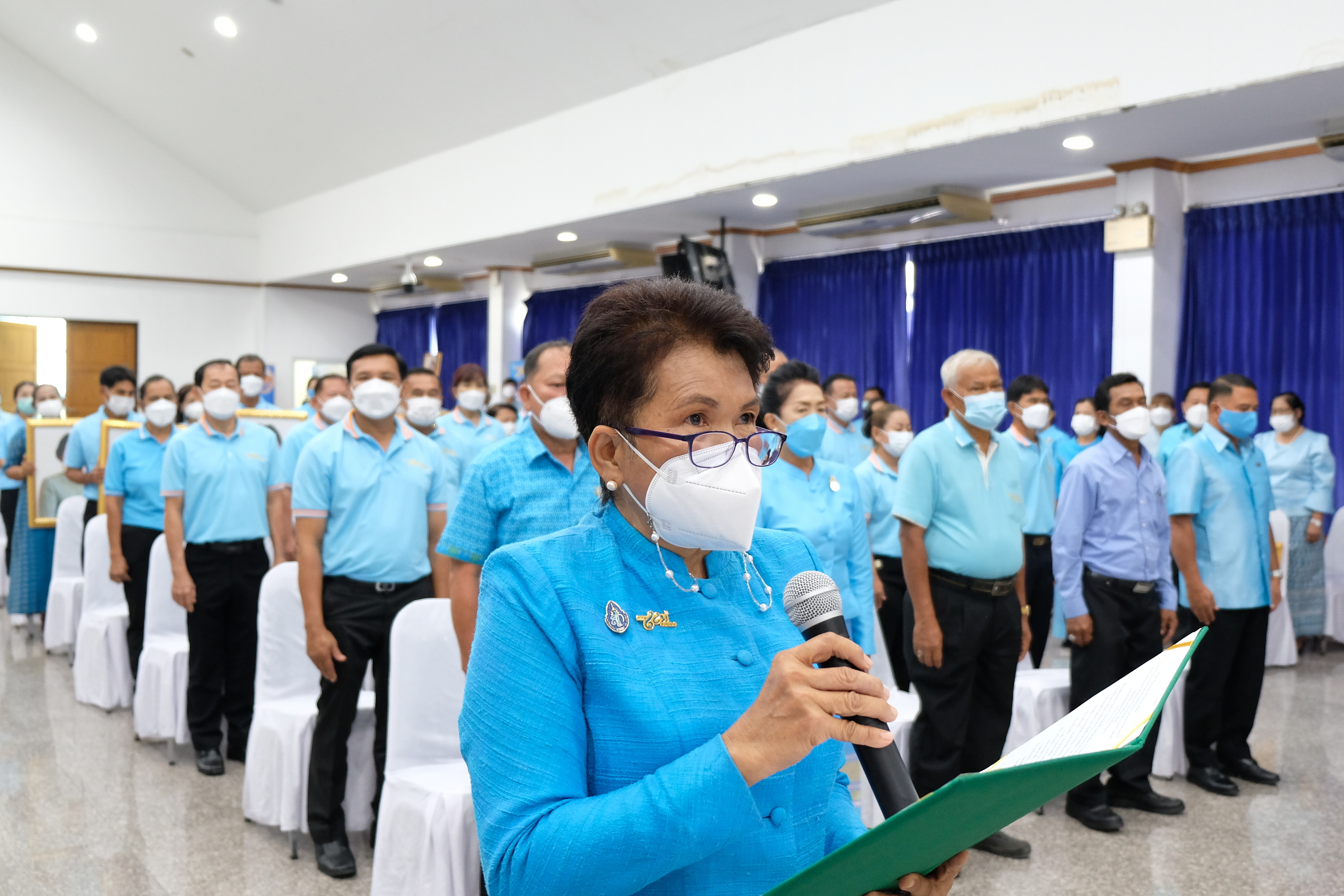 พช.ปทุมธานี “จัดพิธีมอบเงินพระราชทานขวัญถุงกองทุนแม่ของแผ่นดิน ประจำปี ๒๕๖๕”