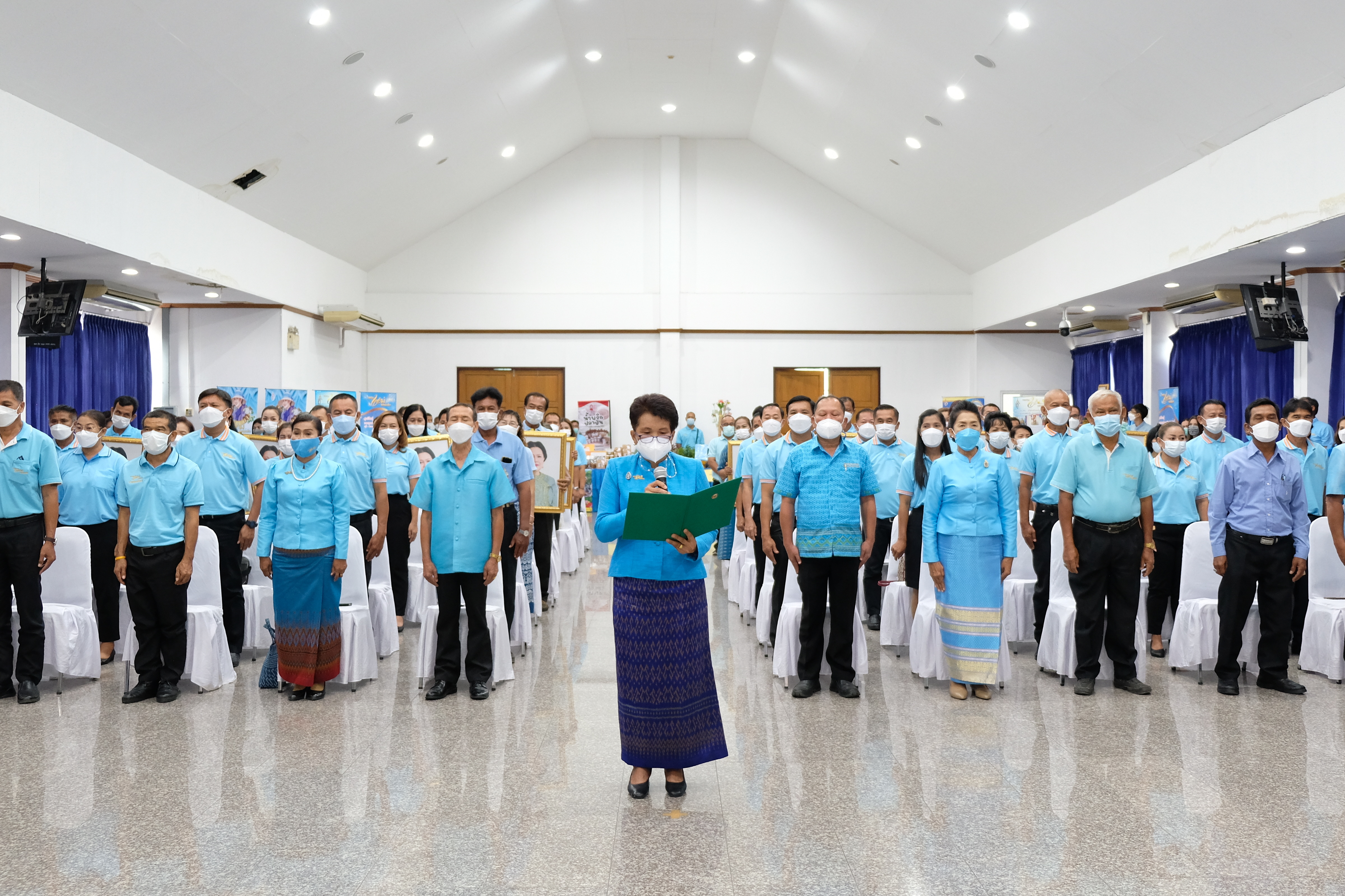พช.ปทุมธานี “จัดพิธีมอบเงินพระราชทานขวัญถุงกองทุนแม่ของแผ่นดิน ประจำปี ๒๕๖๕”
