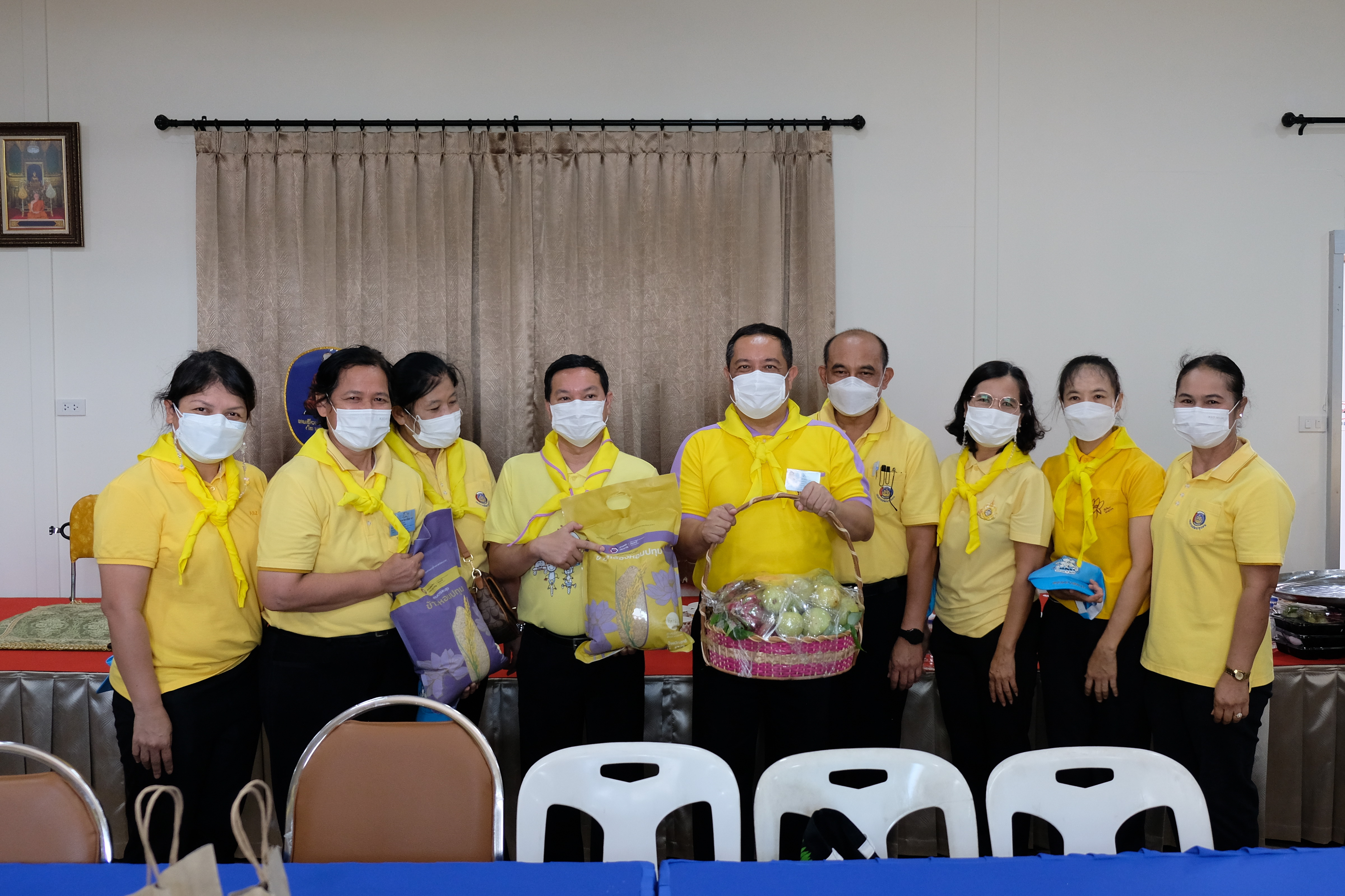 พช.ปทุมธานี “รวมพลังจิตอาสา มุ่งมั่นทำความดี ด้วยหัวใจ ปลูกต้นไม้เพื่อชาติ” ถวายราชสดุดีเนื่องในวันคล้ายวันพระราชสมภพสมเด็จพระศรีนครินทราบรมราชชนนี พร้อมจัดกิจกรรมเนื่องในวันรักต้นไม้ประจำปีของชาติ