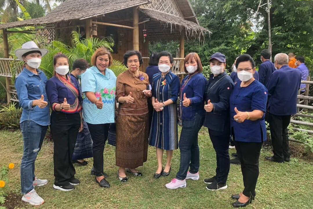 พช.ปทุมธานี “ร่วมศึกษาดูงาน โก่งธนูโมเดล จังหวัดลพบุรี ภายใต้โครงการ แม่บ้านมหาดไทยสัญจร ๔ ภาค ประจำปีงบประมาณ พ.ศ. ๒๕๖๖”