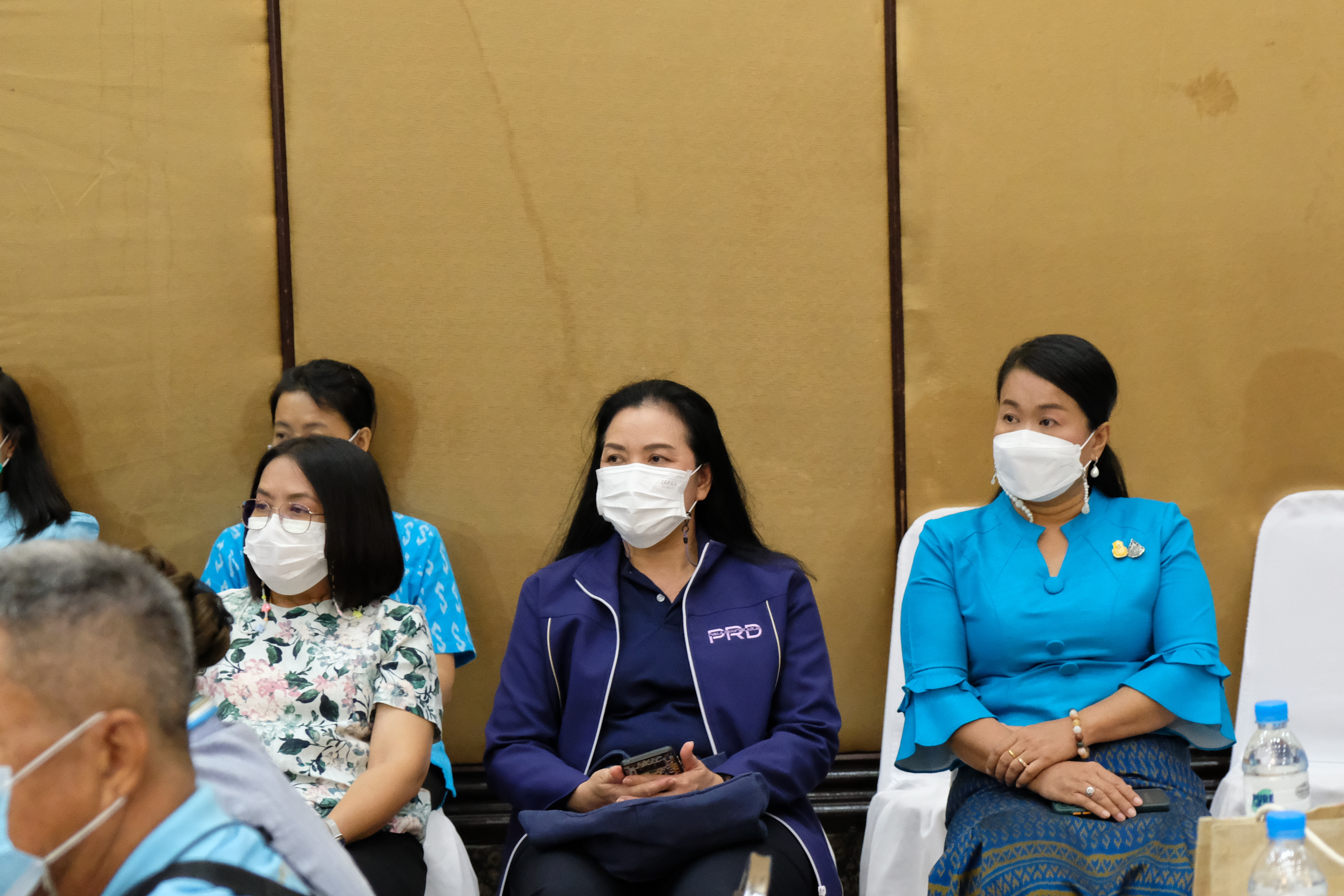 พช.ปทุมธานี “จัดงานมหกรรมกองทุนแม่ของแผ่นดินจังหวัดปทุมธานี เฉลิมพระเกียรติ ๙๐ พรรษา พระบรมราชชนนี พันปีหลวง”