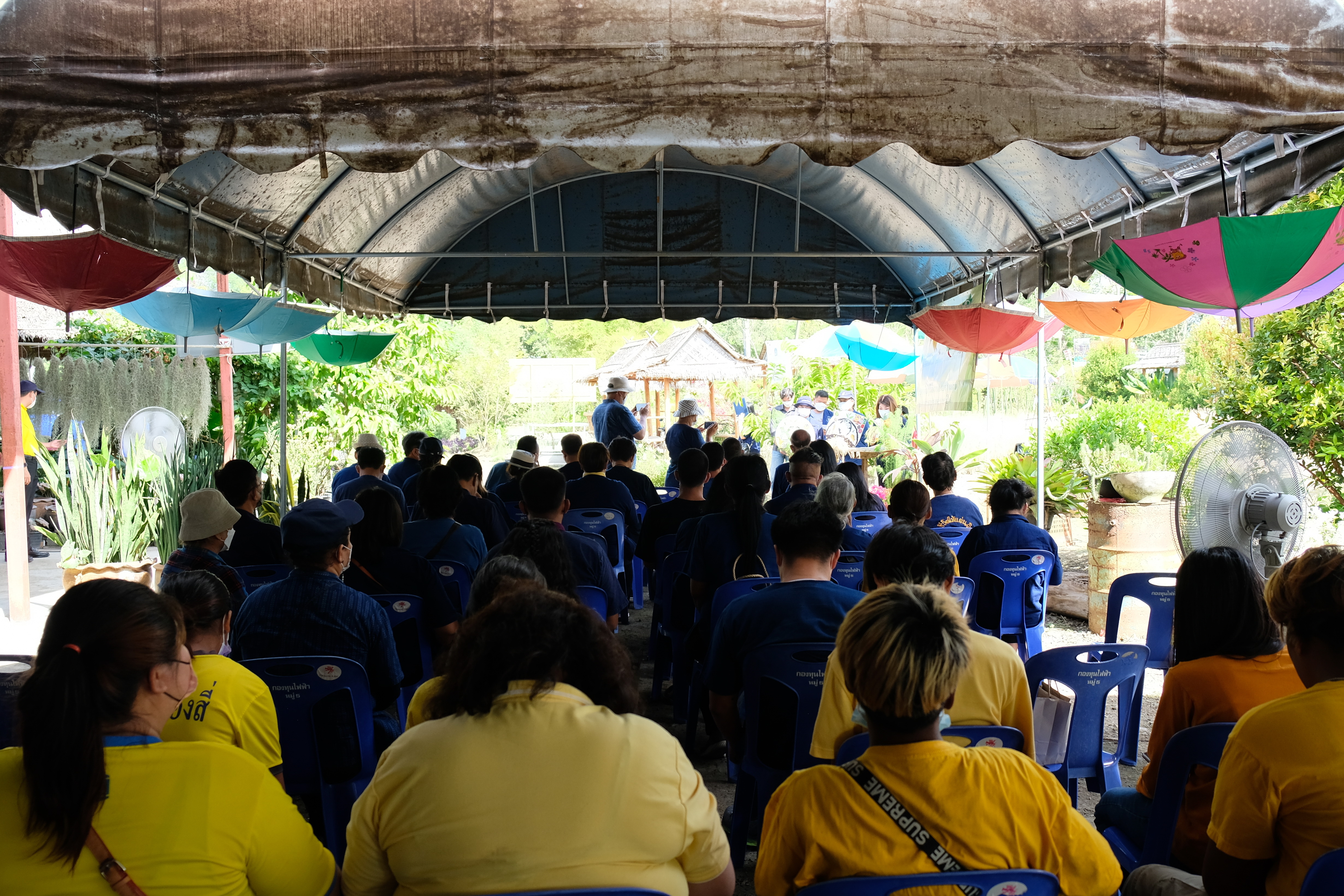 พช.ปทุมธานี “จัดกิจกรรมวันดินโลก” (World Soil Day) ปี  ๒๕๖๕ เพื่อสร้างความตระหนักรู้ในการอนุรักษ์ทรัพยากรดิน”