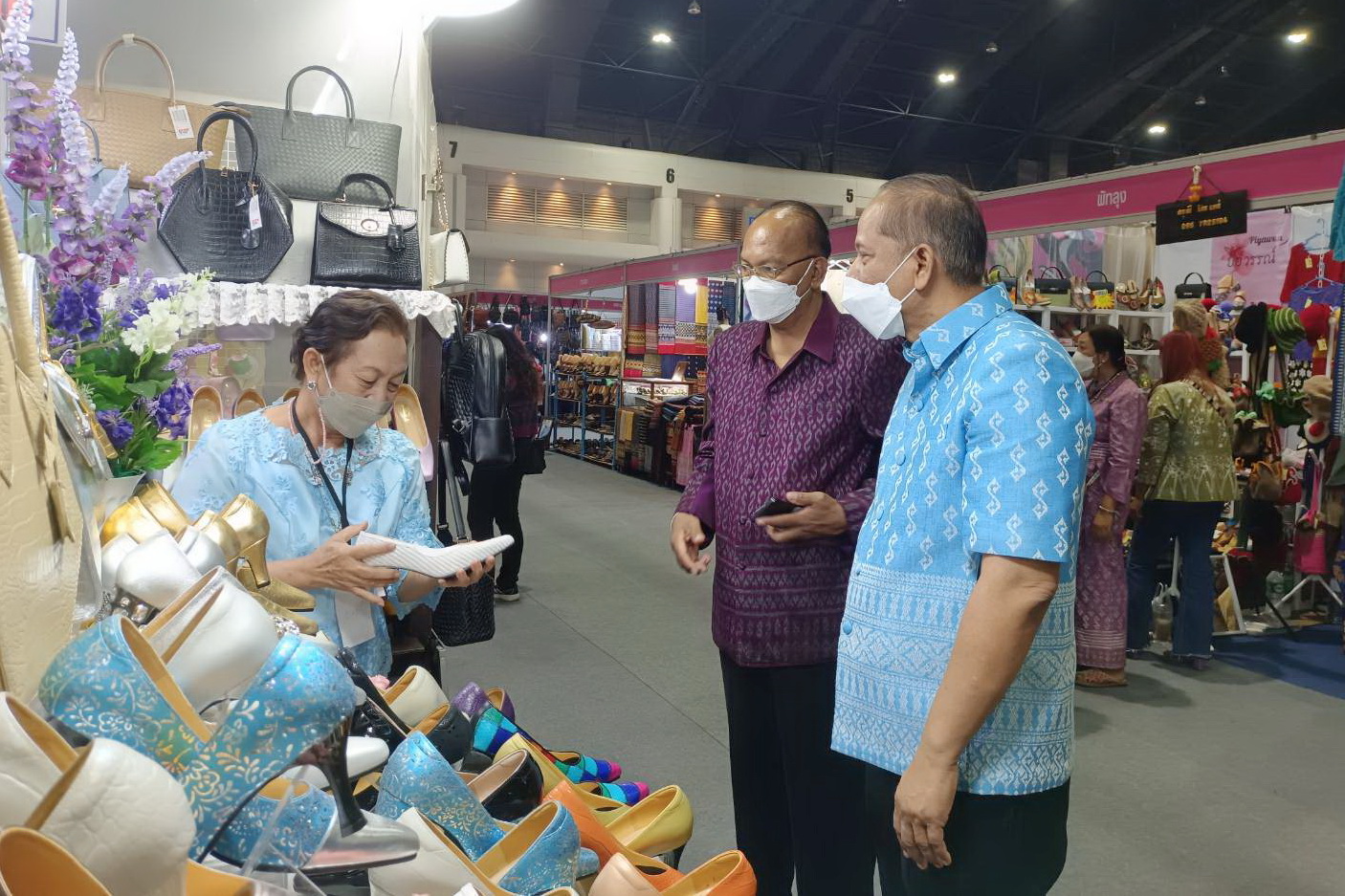 พช.ปทุมธานี “ร่วมพิธีเปิดงาน OTOP CITY 2022”