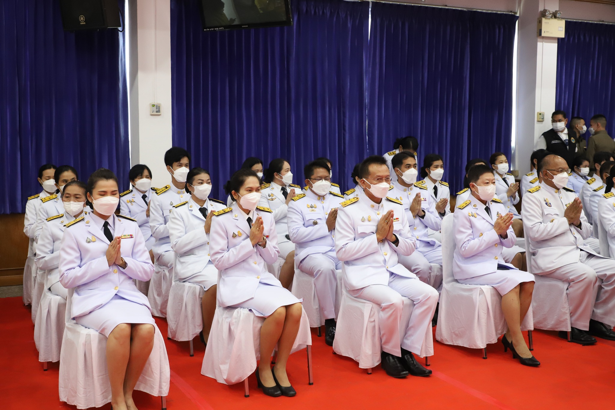 พช.ปทุมธานี “ร่วมพิธีเนื่องในวันคล้ายวันพระบรมราชสมภพ รัชกาลที่ ๙ และวันพ่อแห่งชาติ ๕ ธันวาคม”