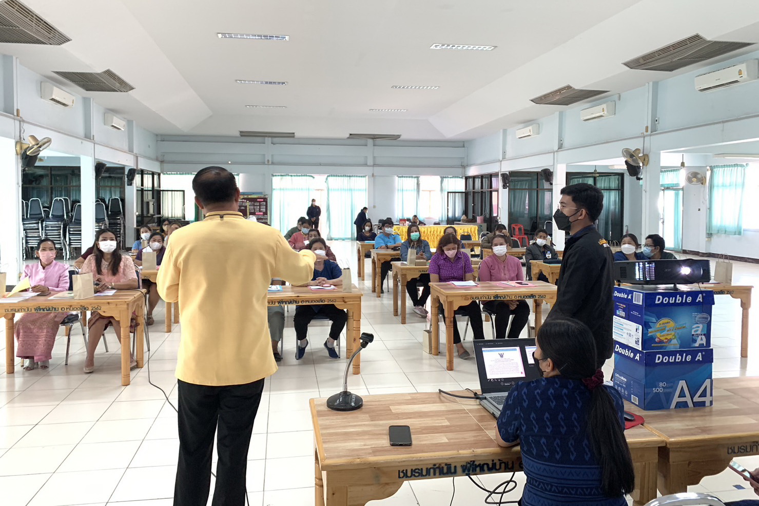 พช.ปทุมธานี “สพอ.หนองเสือ ดำเนินโครงการเพิ่มประสิทธิภาพการปฏิบัติงานแก่กลไกการขับเคลื่อนกองทุนพัฒนาบทบาทสตรี”