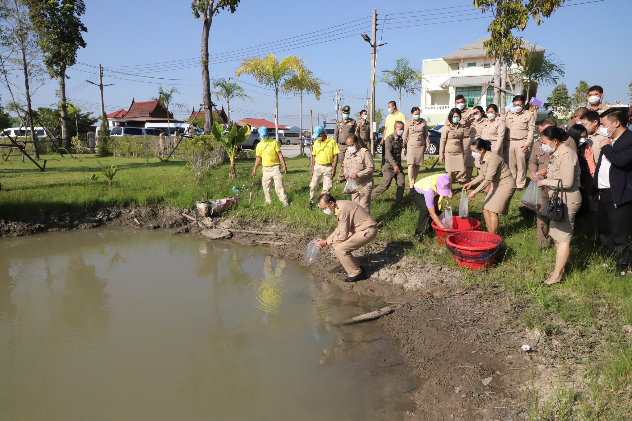 พช.ปทุมธานี “ร่วมพิธีเจริญพระพุทธมนต์ เจริญจิตภาวนาถวายพระพรชัยมงคลแด่ สมเด็จพระเจ้าลูกเธอ เจ้าฟ้าพัชรกิติยาภาฯ ให้ทรงหายจากพระอาการประชวร โดยเร็ววัน”