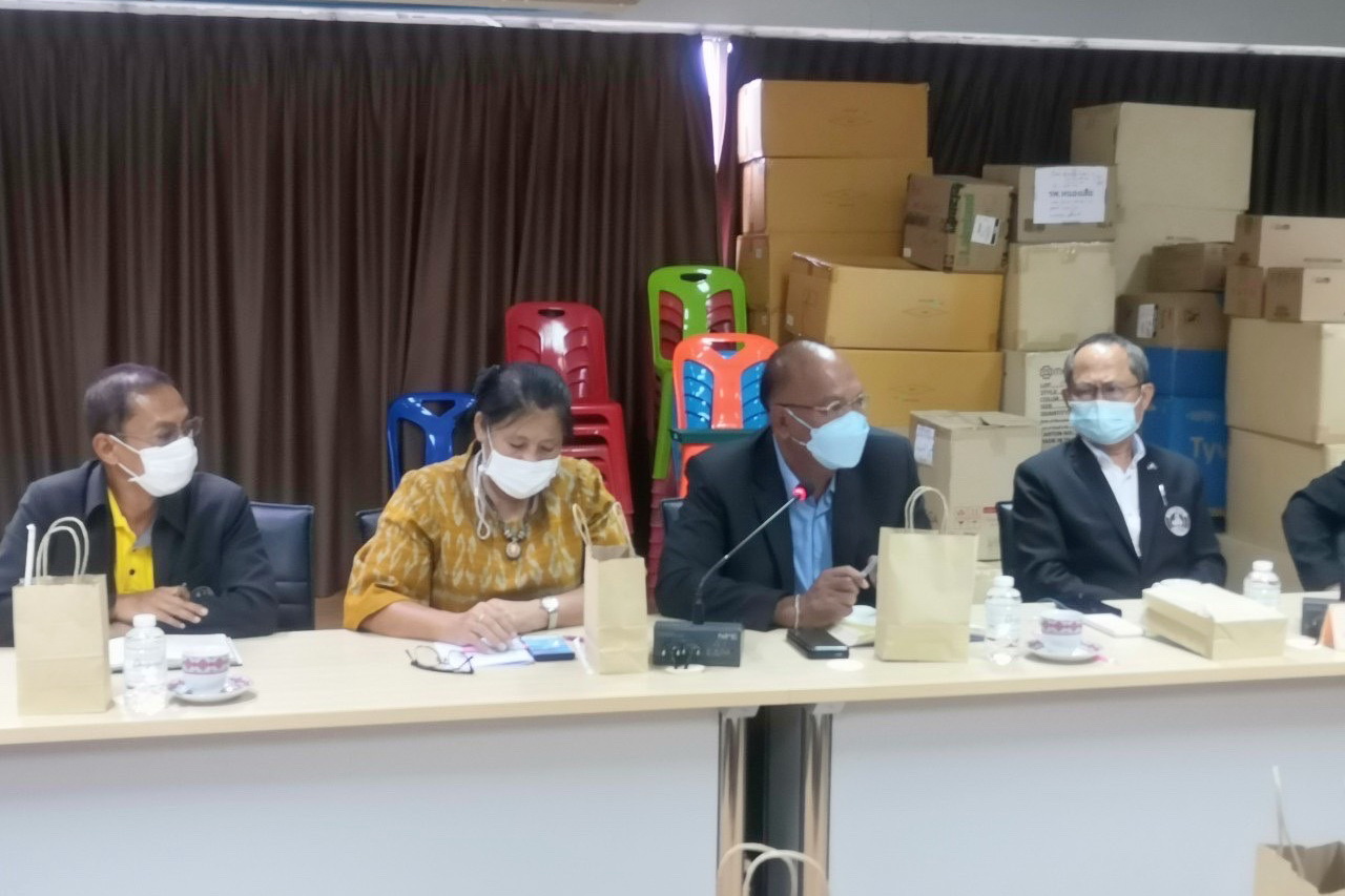 พช.ปทุมธานี “ร่วมประชุมขับเคลื่อนการดำเนินงานส่งเสริมและยกระดับเศรษฐกิจฐานราก โครงการหนองเสือเมืองสมุนไพร”